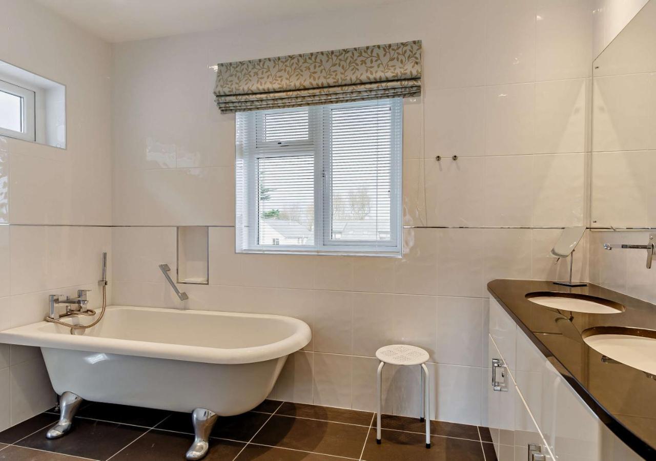 5 Bed in Padstow oc-p00051