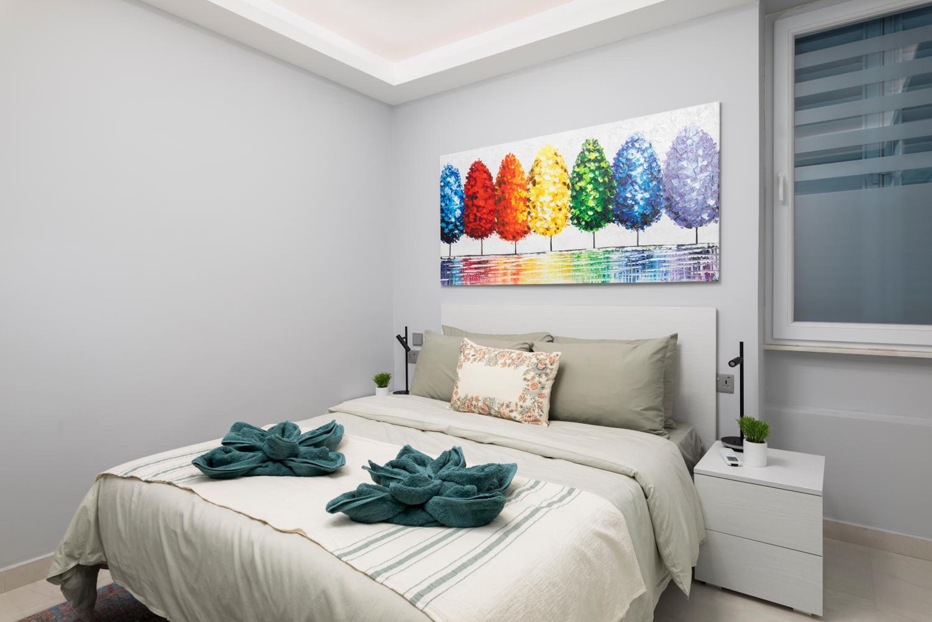 Modern & Stylish Apartment Close to Tigne Point - Close to Saint Julians & Valletta Ferry view 4