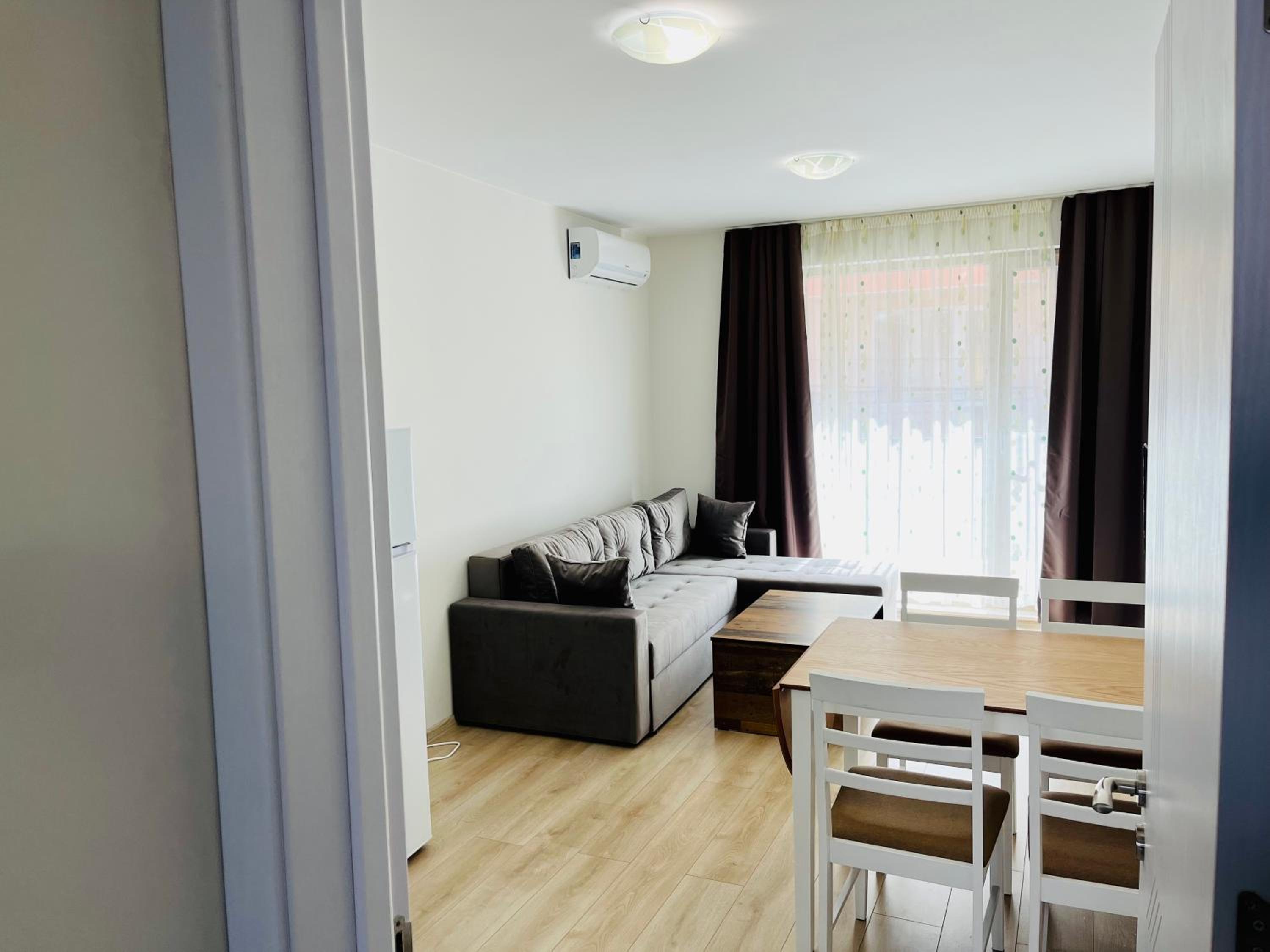Family Apartments Pomorie 2