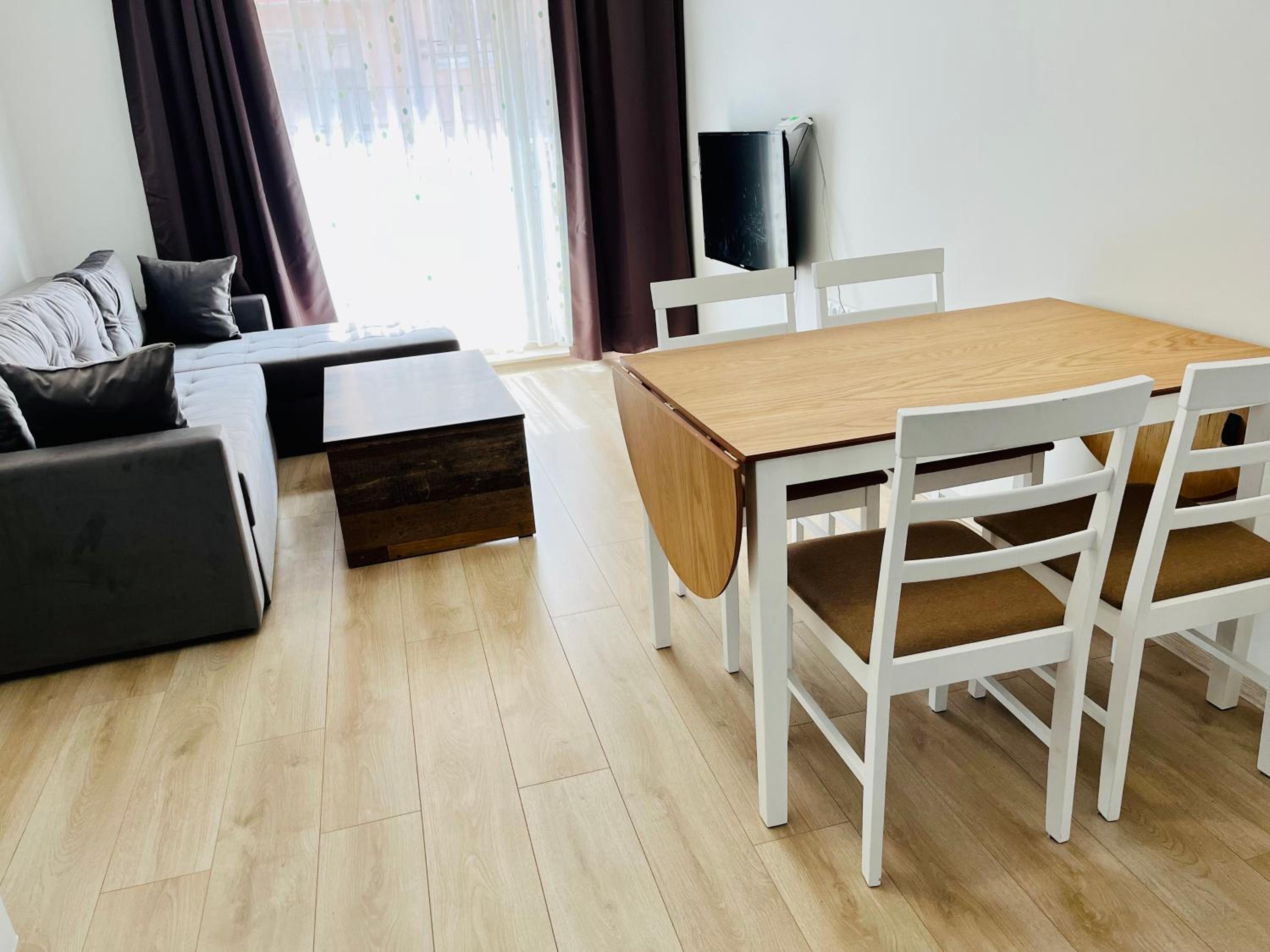 Family Apartments Pomorie 2