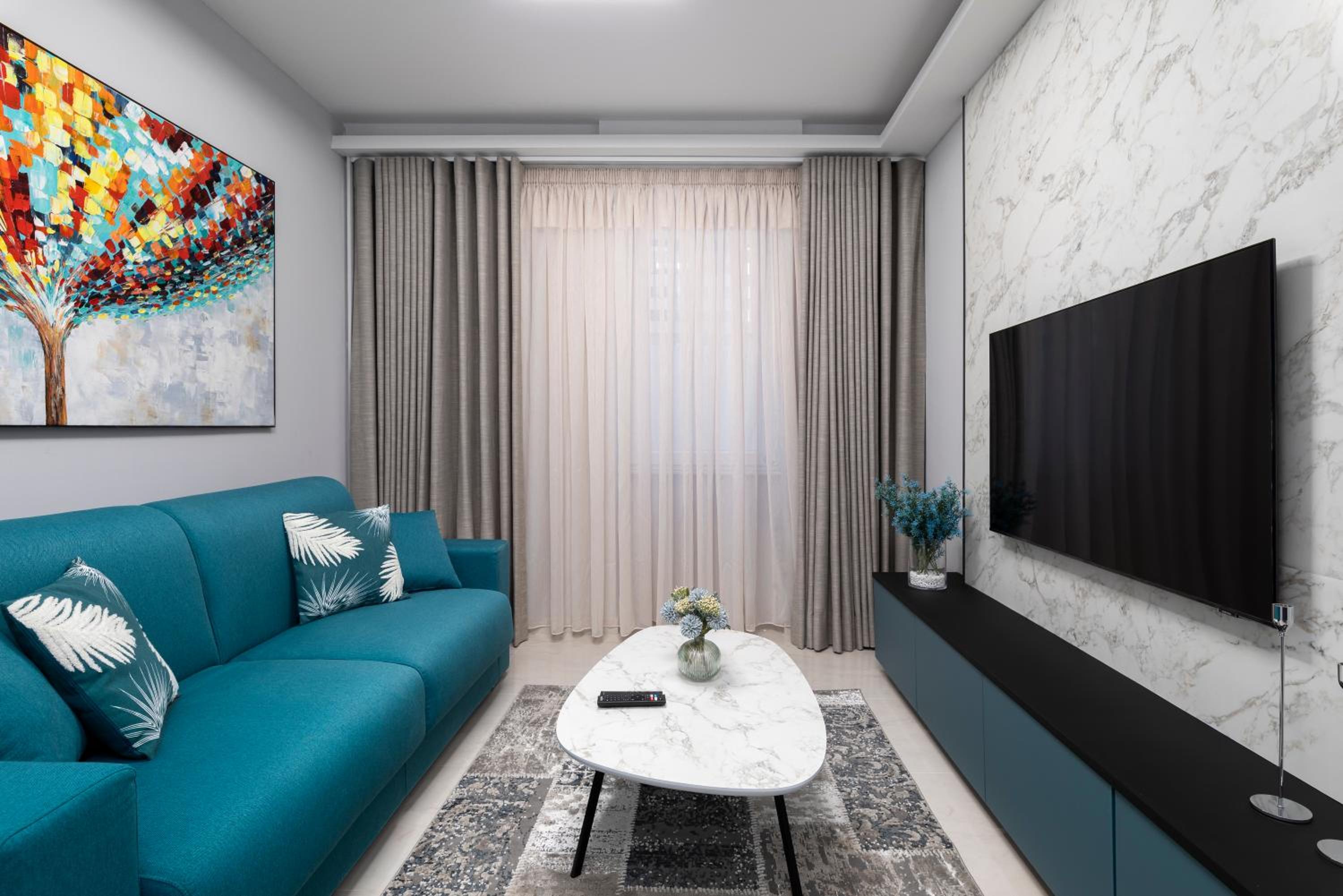 Modern & Stylish Apartment Close to Tigne Point - Close to Saint Julians & Valletta Ferry view 3