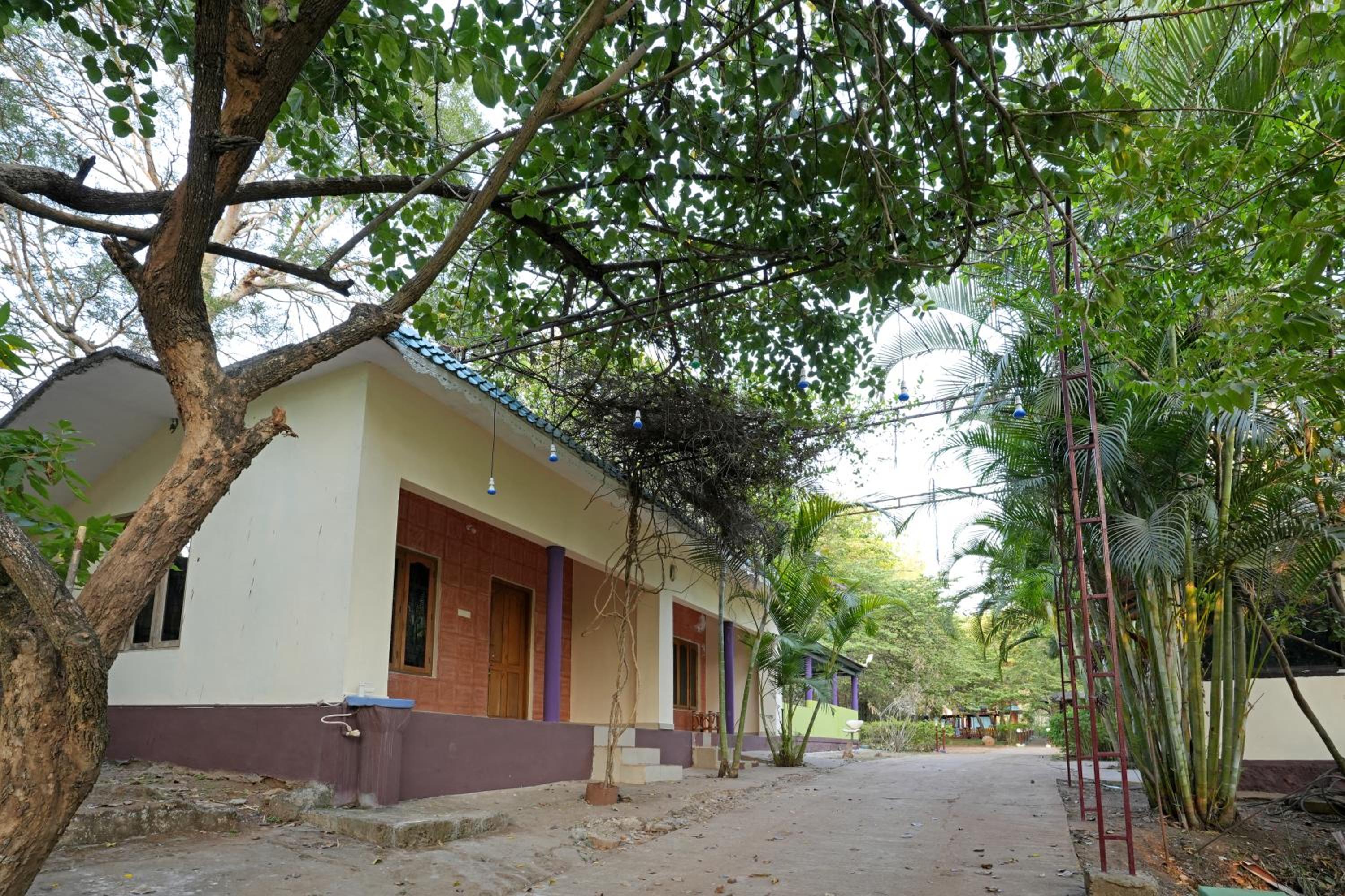 Hillside Spring Valley Resort Masinagudi