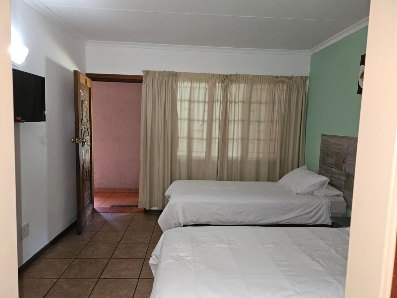Rustenburg Palm Lodge