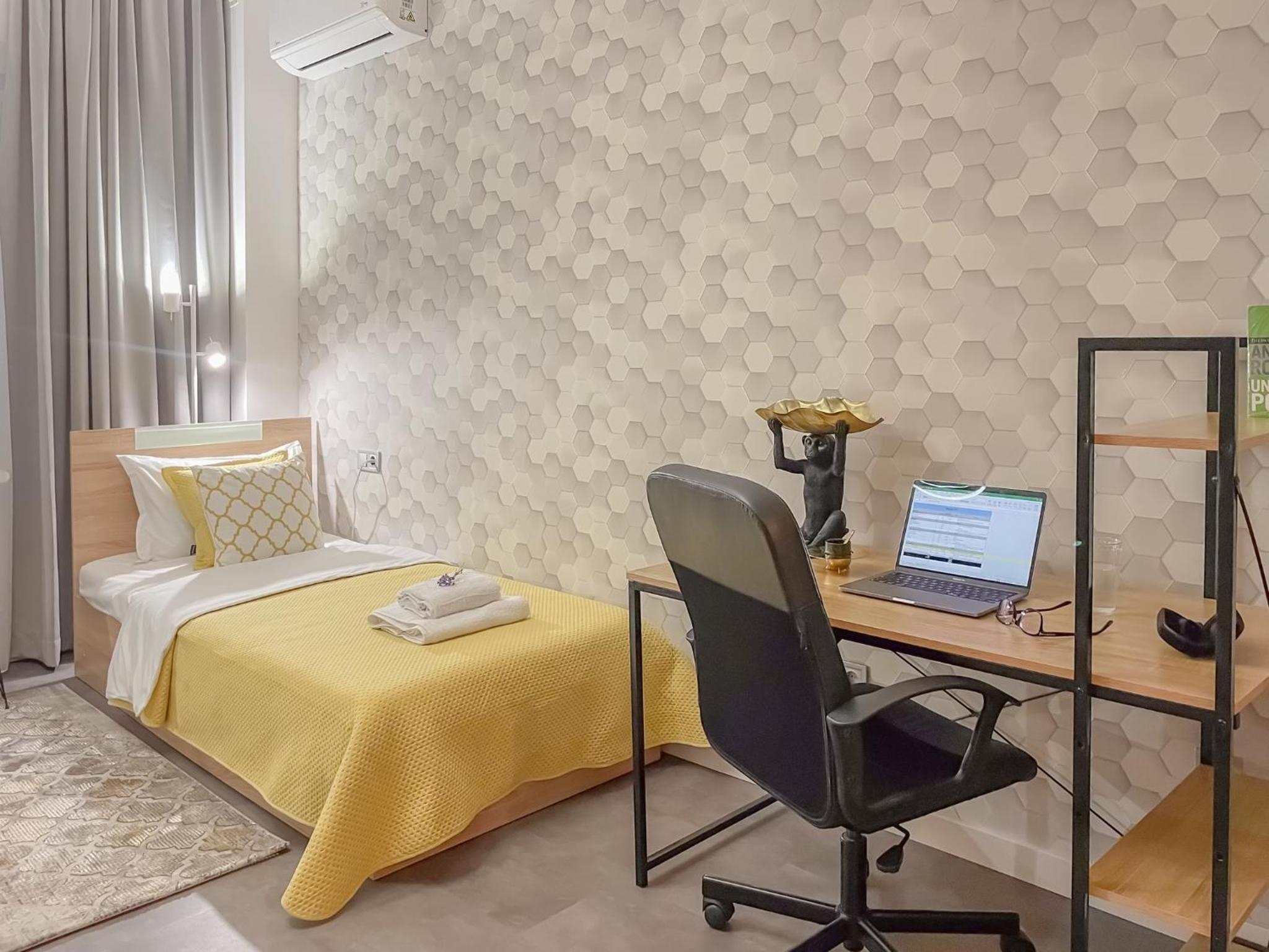 Stylish City Center Apartment by NDK
