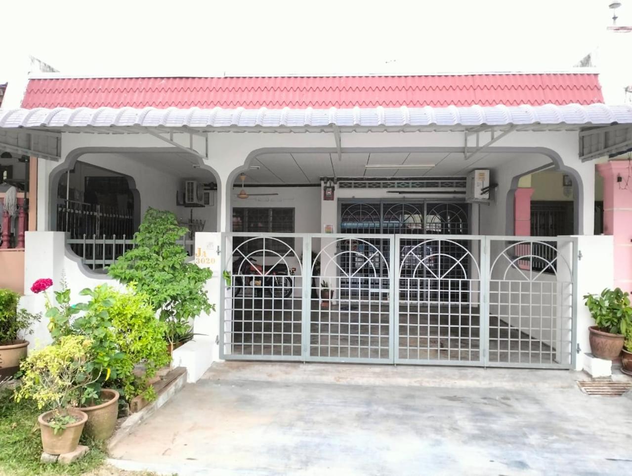 NASP LEGACY GUEST HOUSE photo 1