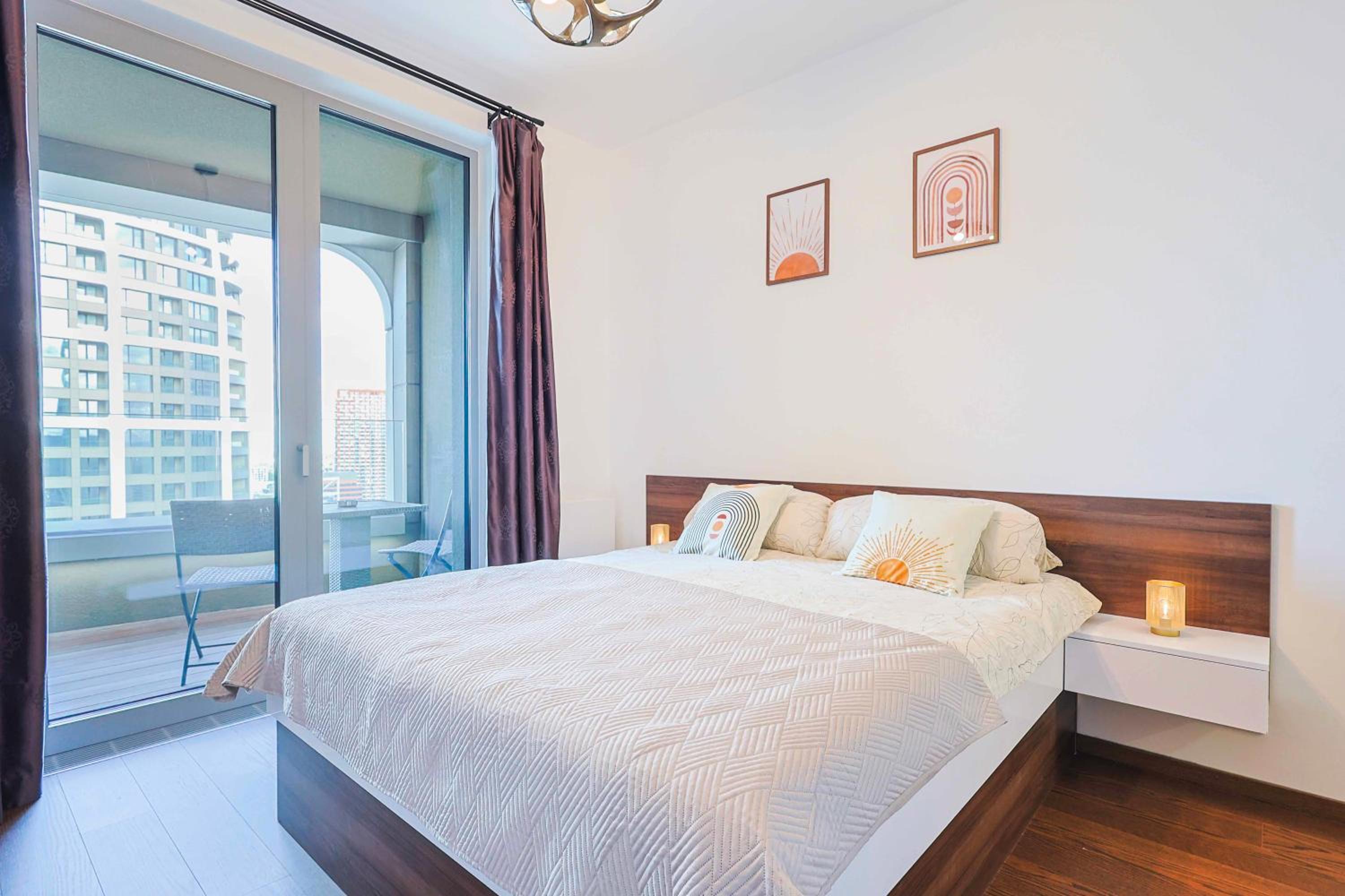 Sky Park Tower 2, luxury apartment with free parking view 2