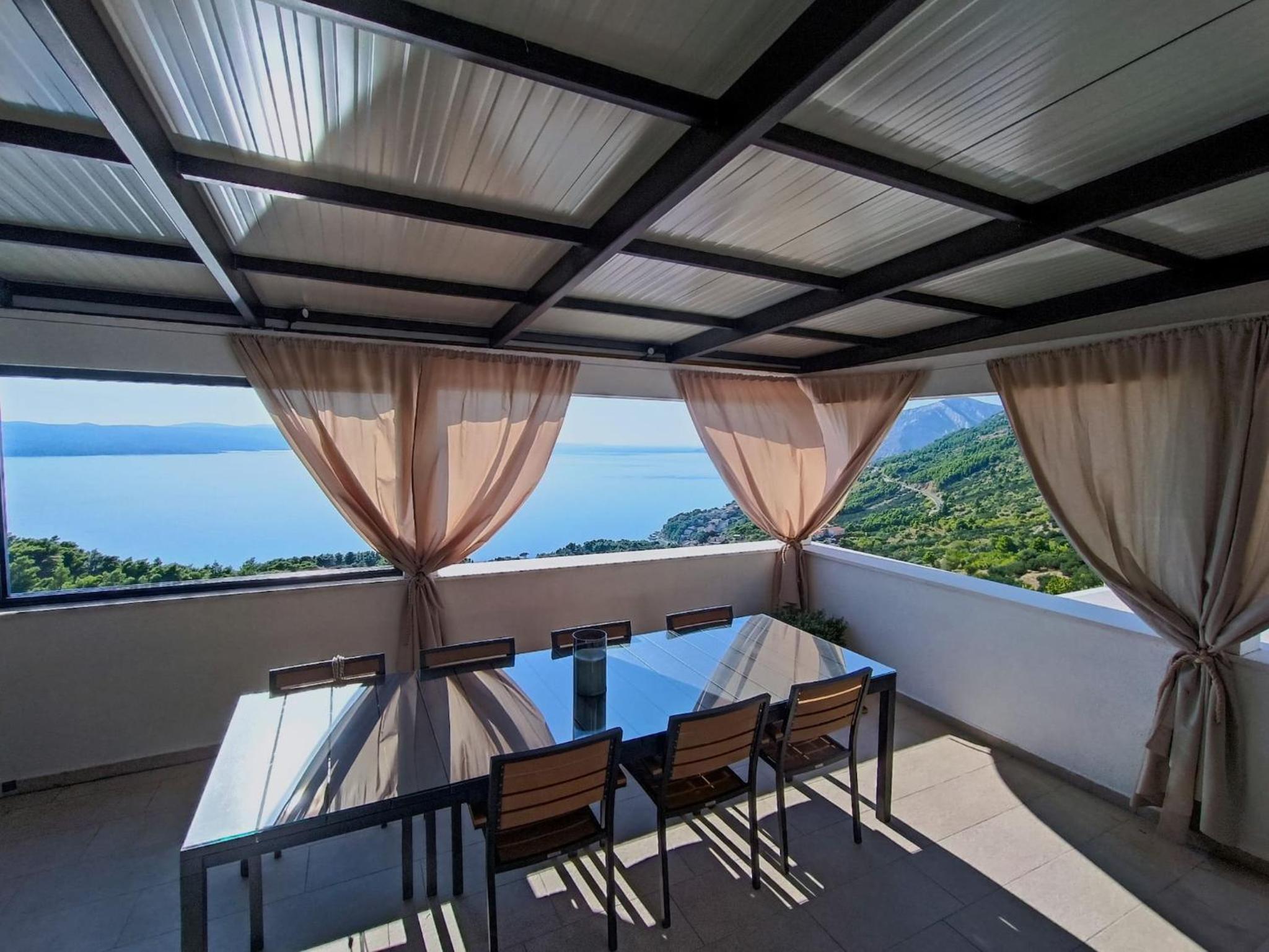 Villa Skyview mit Infinitypool und Panorama Meerblick