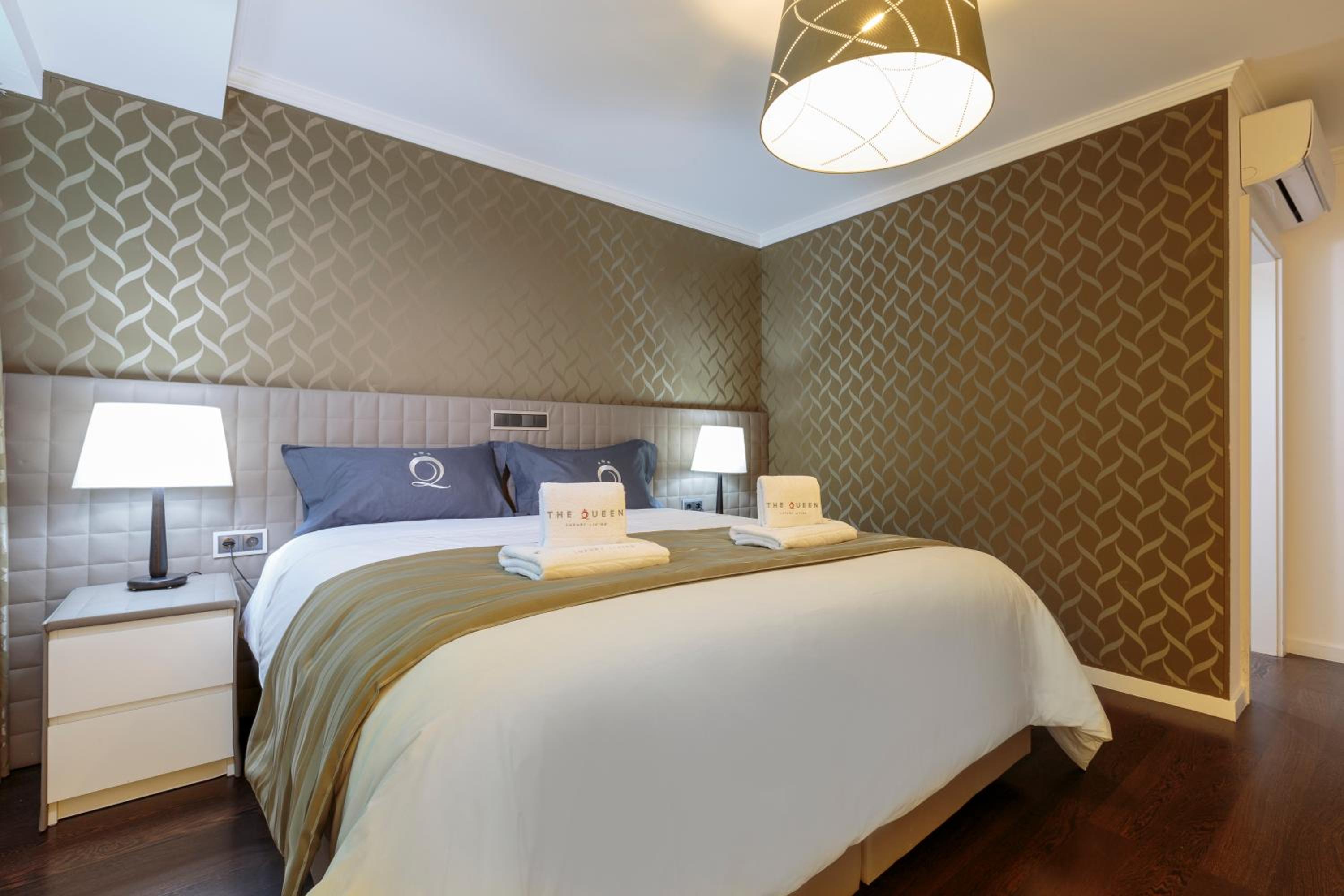 The Queen Luxury Apartments - Villa Vinicia