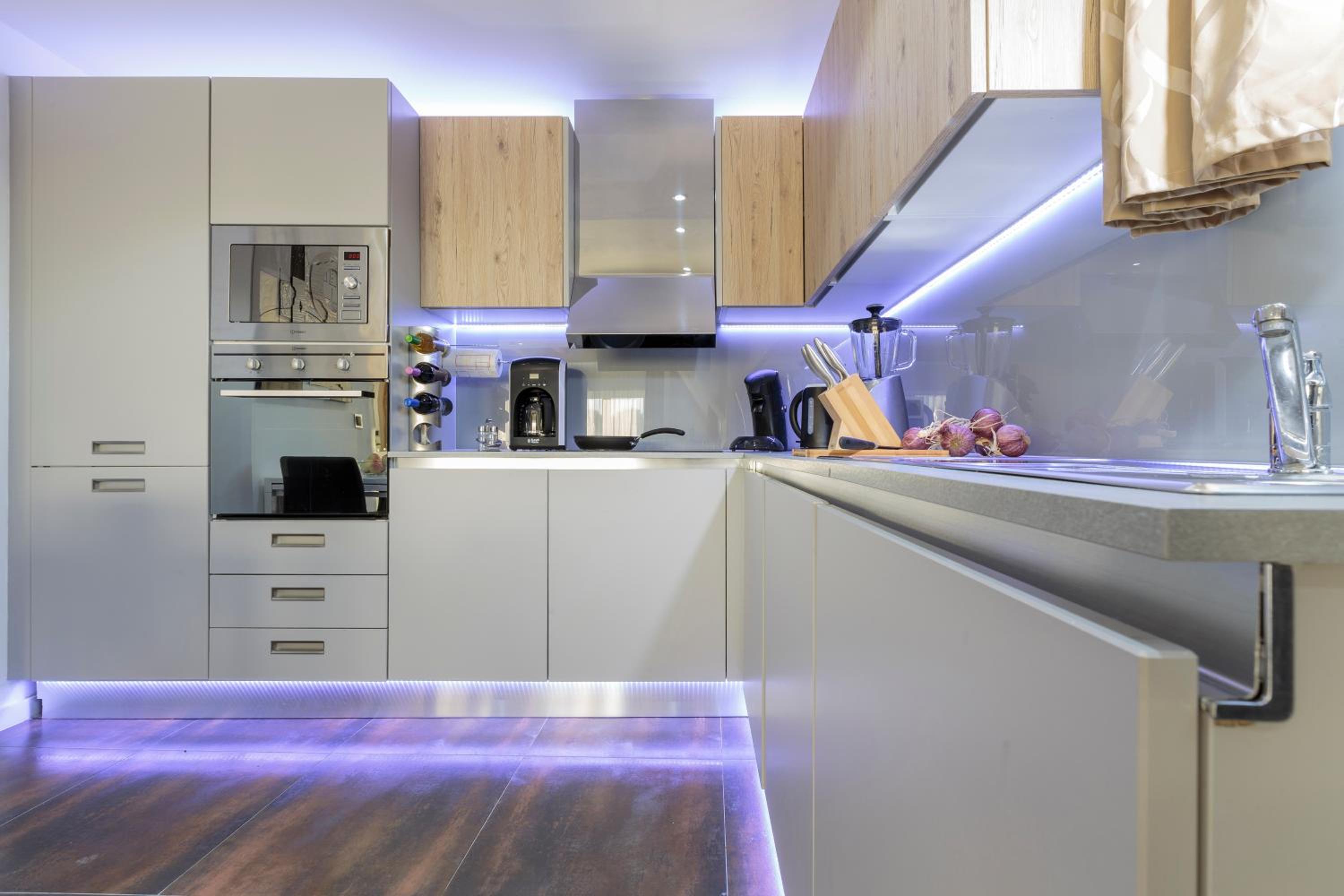The Queen Luxury Apartments - Villa Vinicia