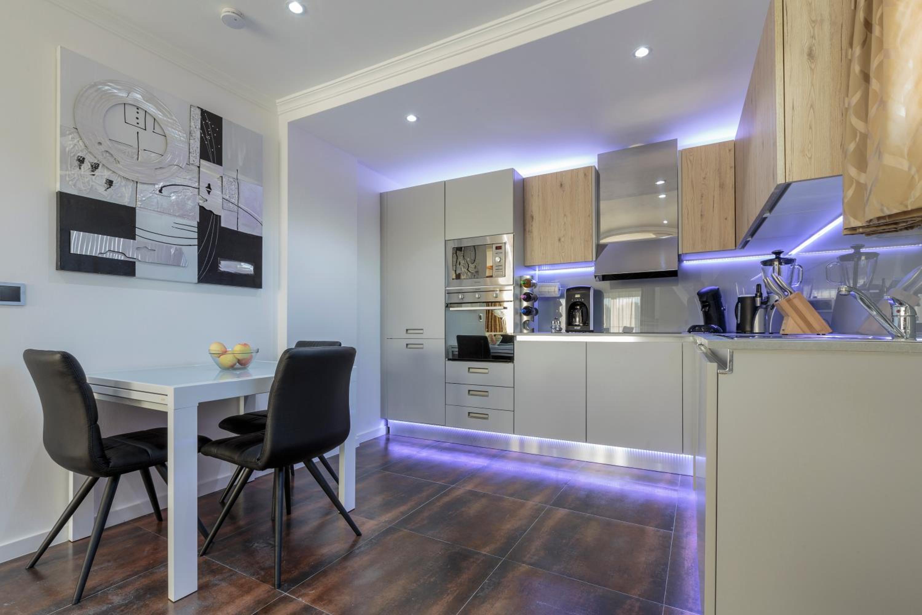 The Queen Luxury Apartments - Villa Vinicia