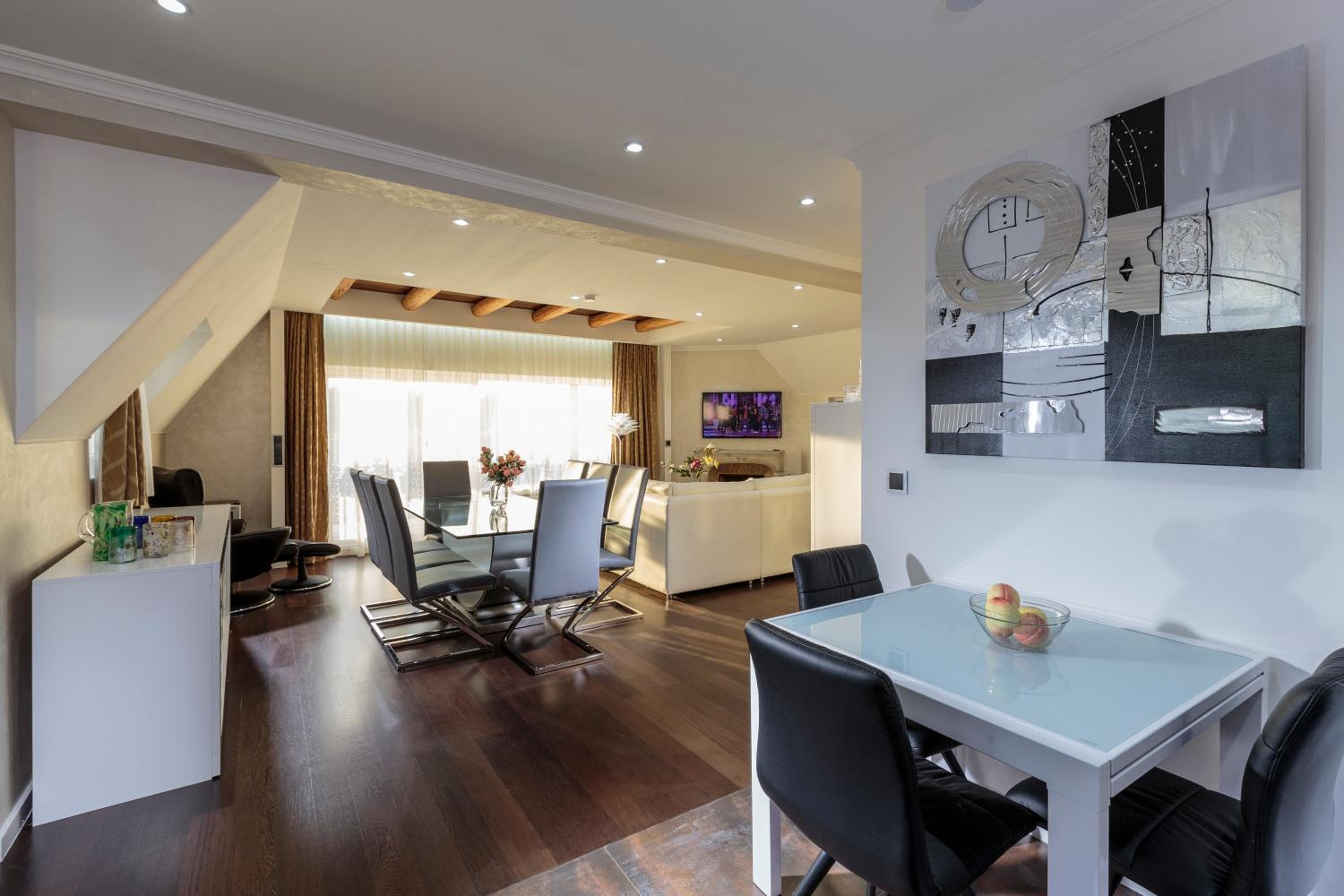 The Queen Luxury Apartments - Villa Vinicia