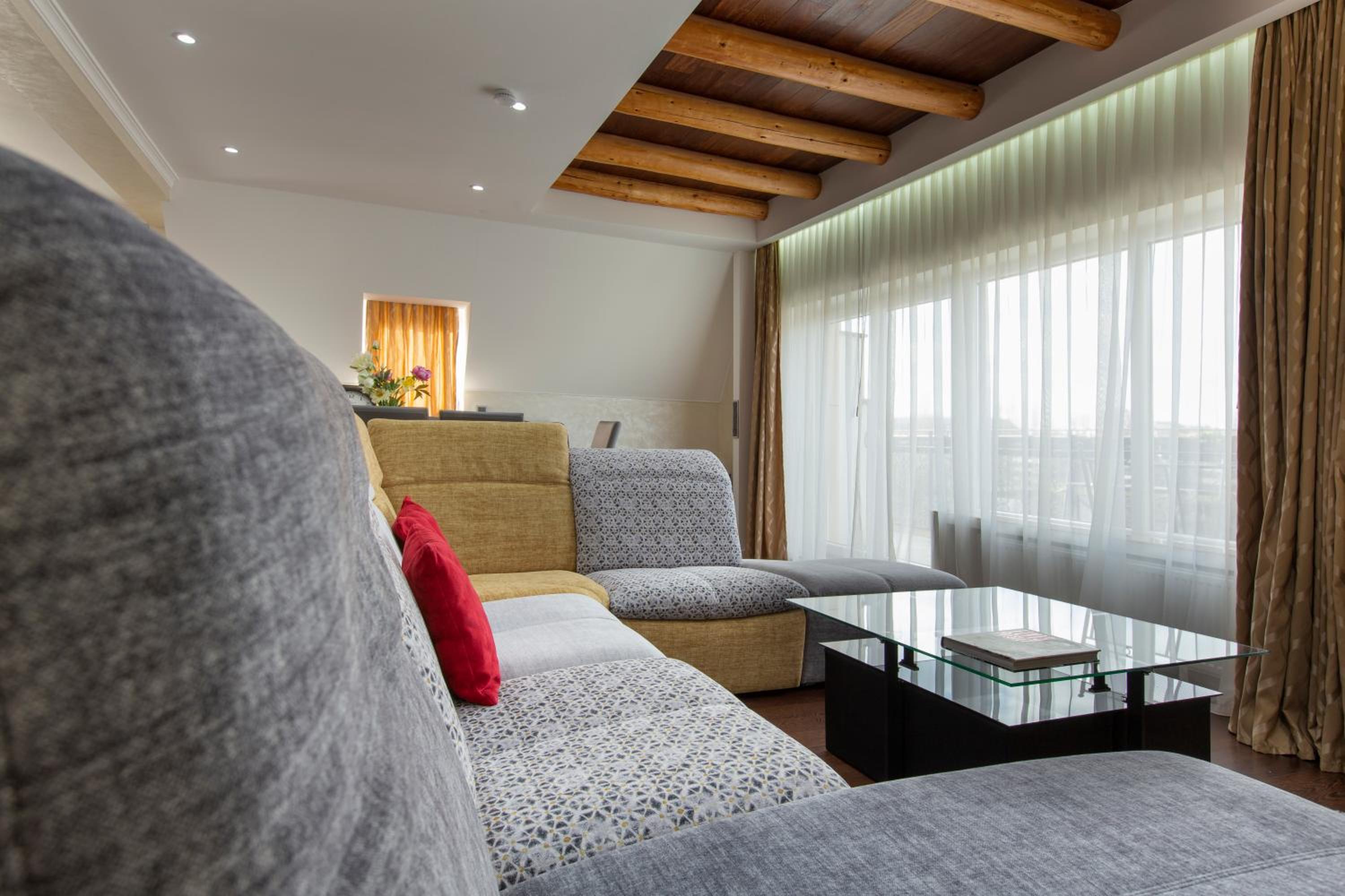 The Queen Luxury Apartments - Villa Vinicia