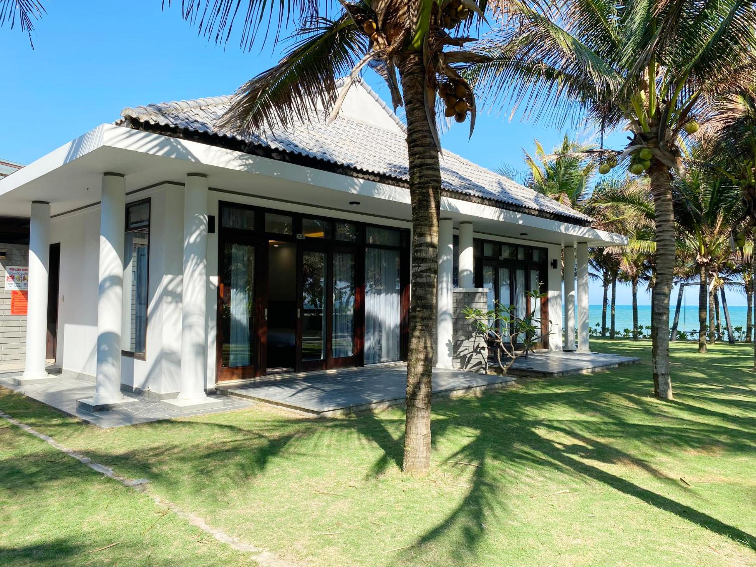 Starlight Villa Beach Resort view 2