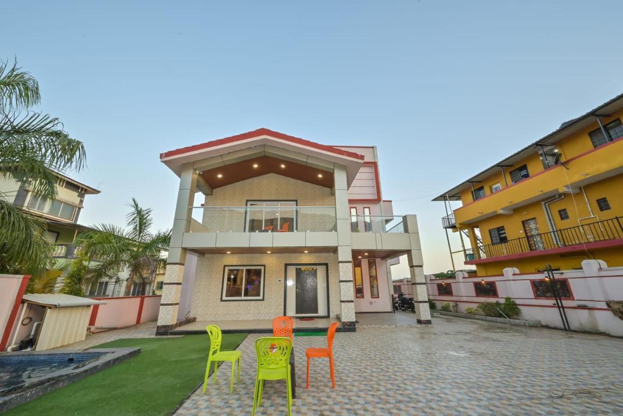 PLAM HOUSE