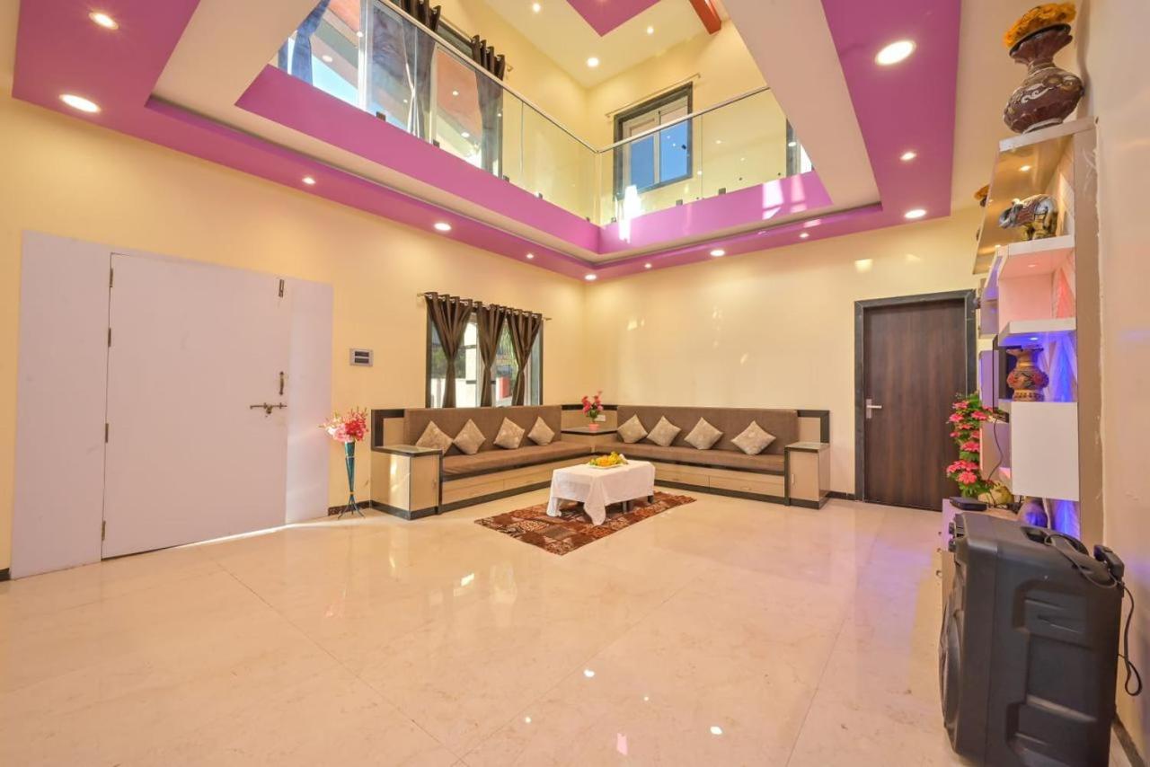PLAM HOUSE