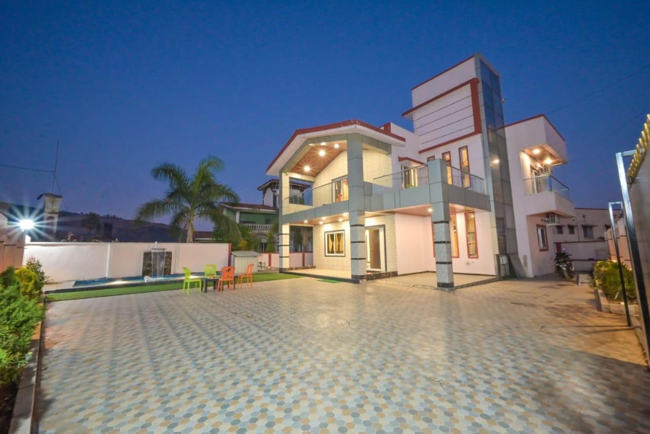 PLAM HOUSE