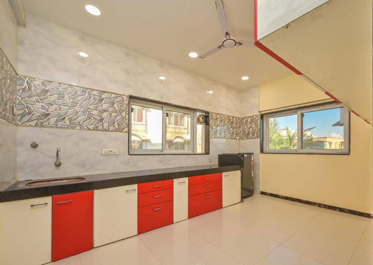 PLAM HOUSE