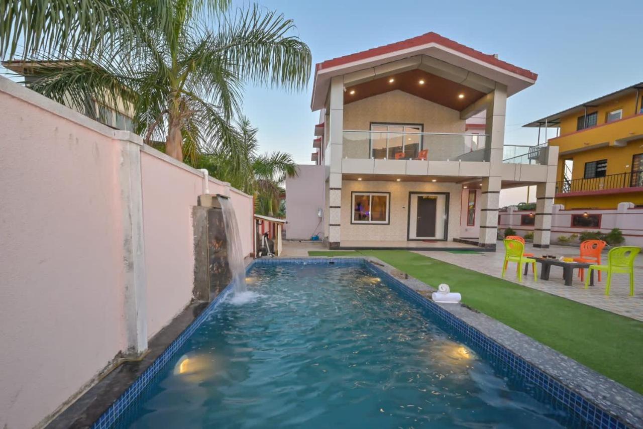 PLAM HOUSE