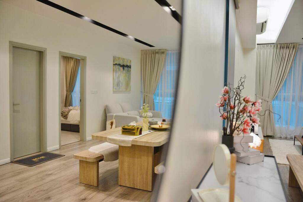 The Mirage Home /Opposite IMAGO /KK City Center photo 5