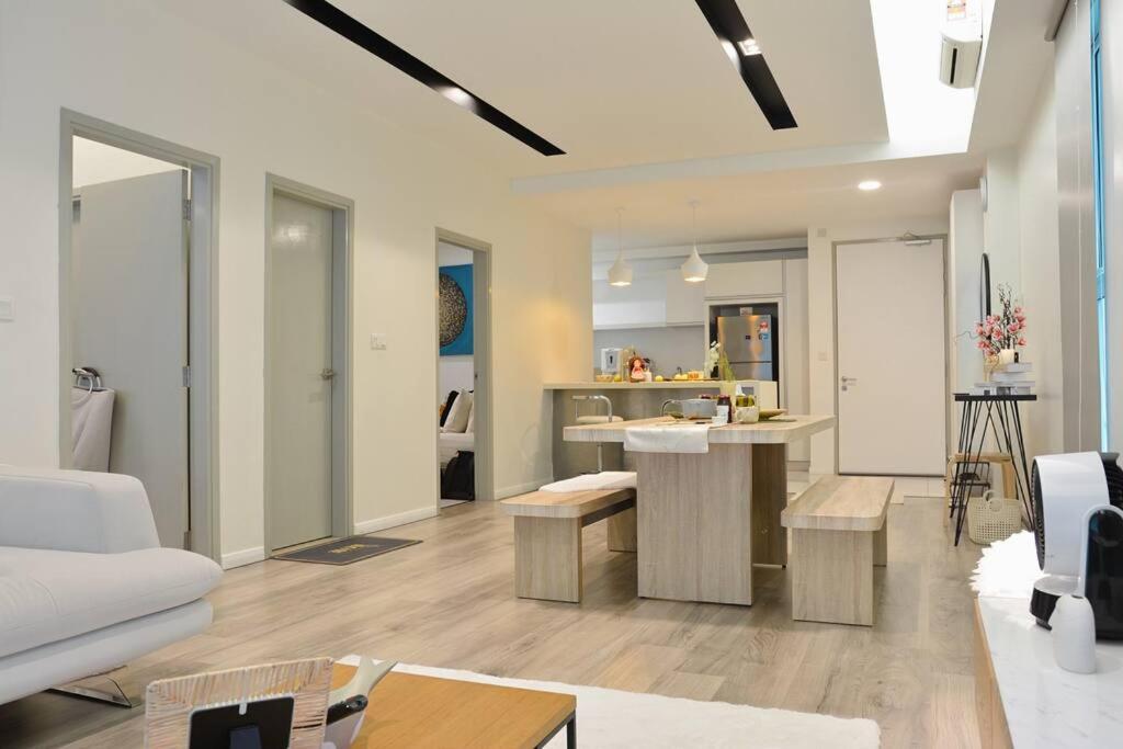 The Mirage Home /Opposite IMAGO /KK City Center photo 8