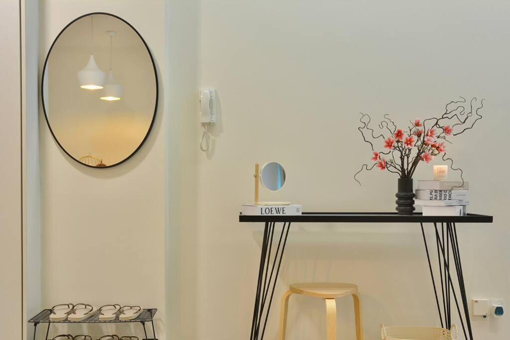 The Mirage Home /Opposite IMAGO /KK City Center photo 3