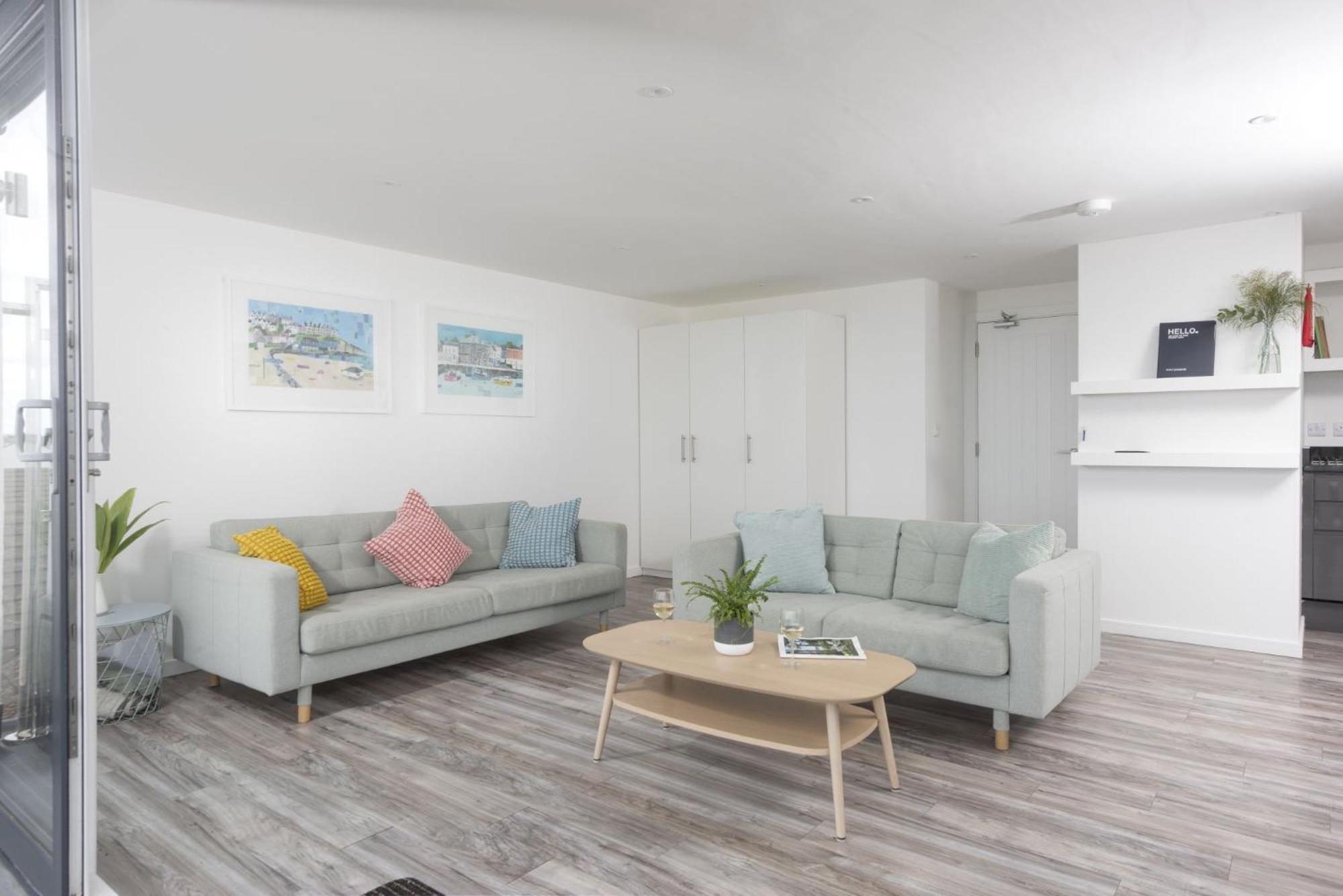 Beachview Apartment 6, Crantock, Newquay view 5