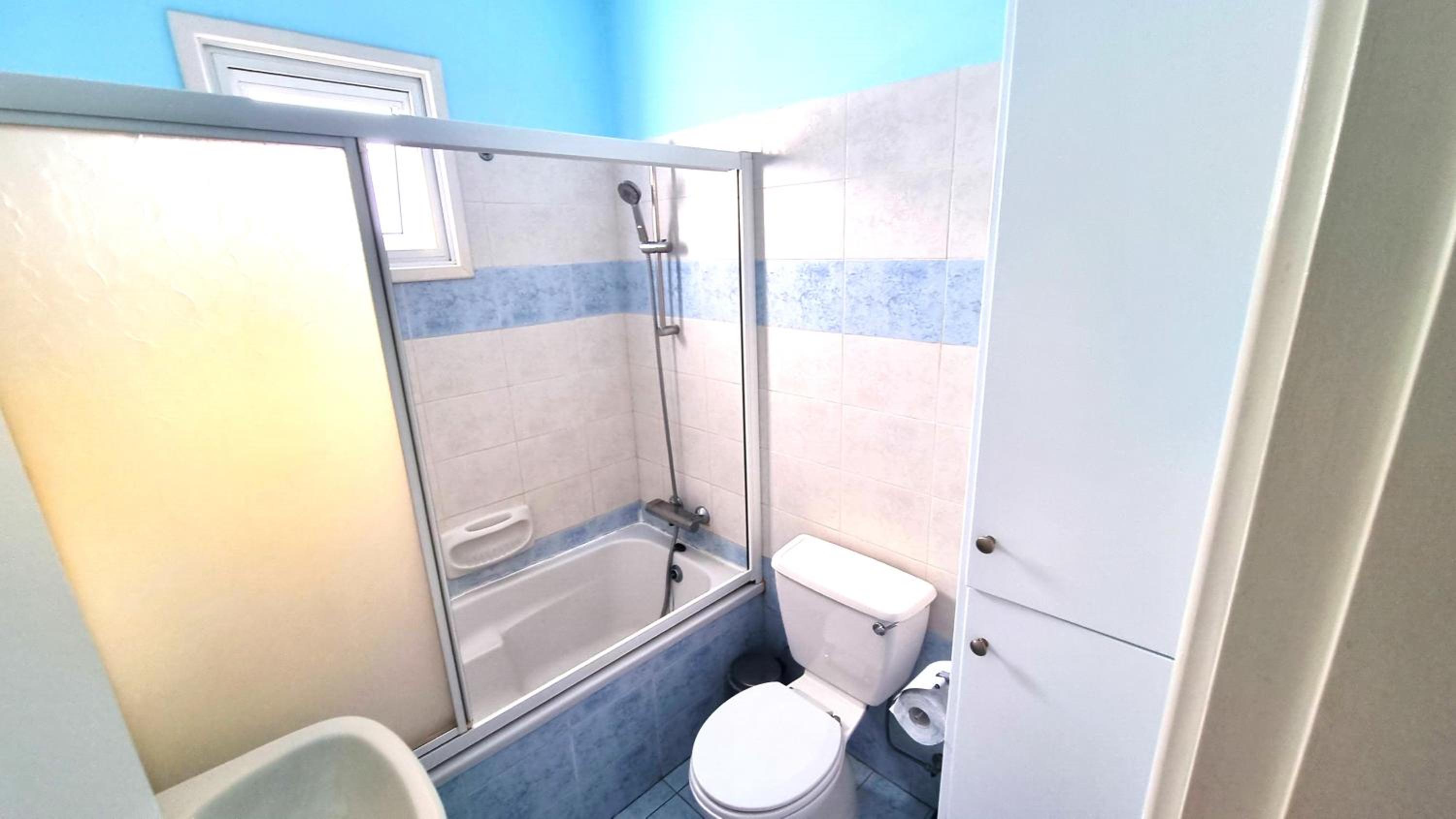 2Br Apt Coastal Comfort with Internet Access