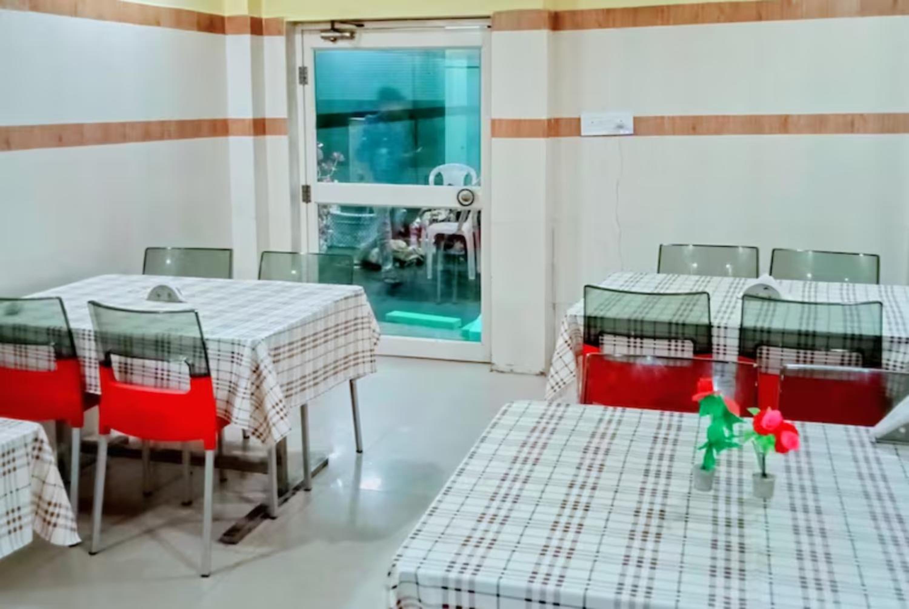Hotel Star inn Sea View Hotel-Lift Facilities- Excellent Choice of Travellers -Best Seller By Morservice view 4