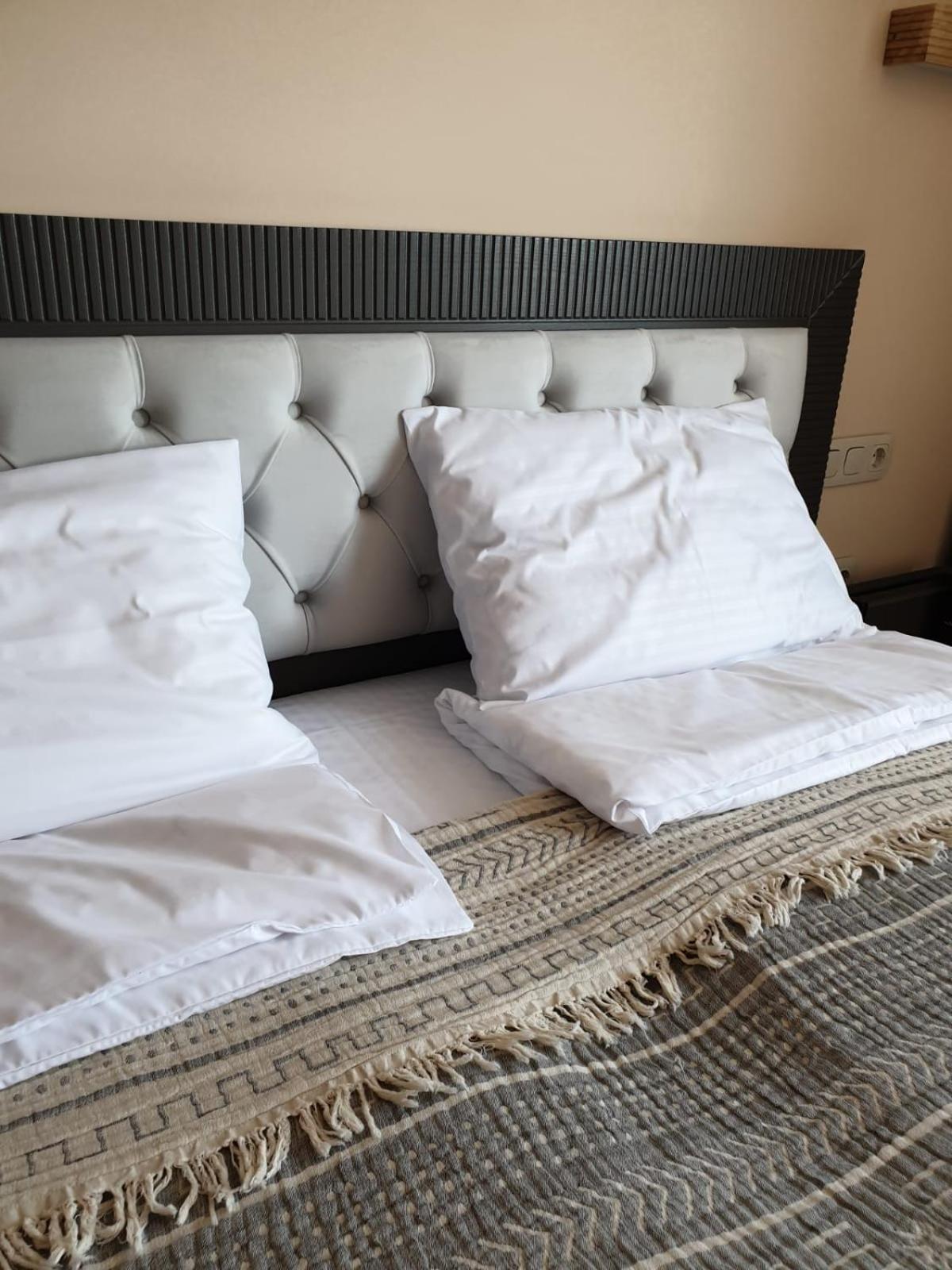 RARE FIND! UNBEATABLE LOCATION! FIVE STARs, SPARKLING APARTMENT IN THE HEART OF YEREVAN!