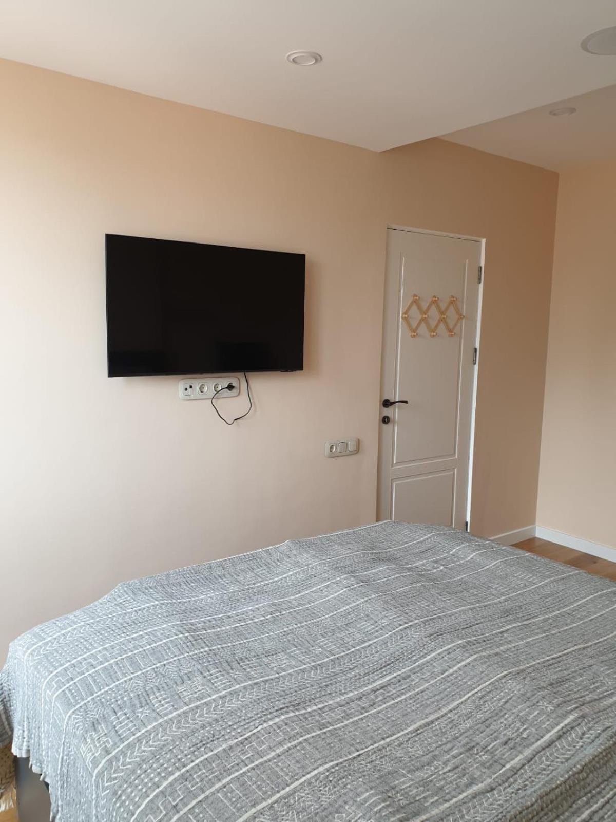 RARE FIND! UNBEATABLE LOCATION! FIVE STARs, SPARKLING APARTMENT IN THE HEART OF YEREVAN!