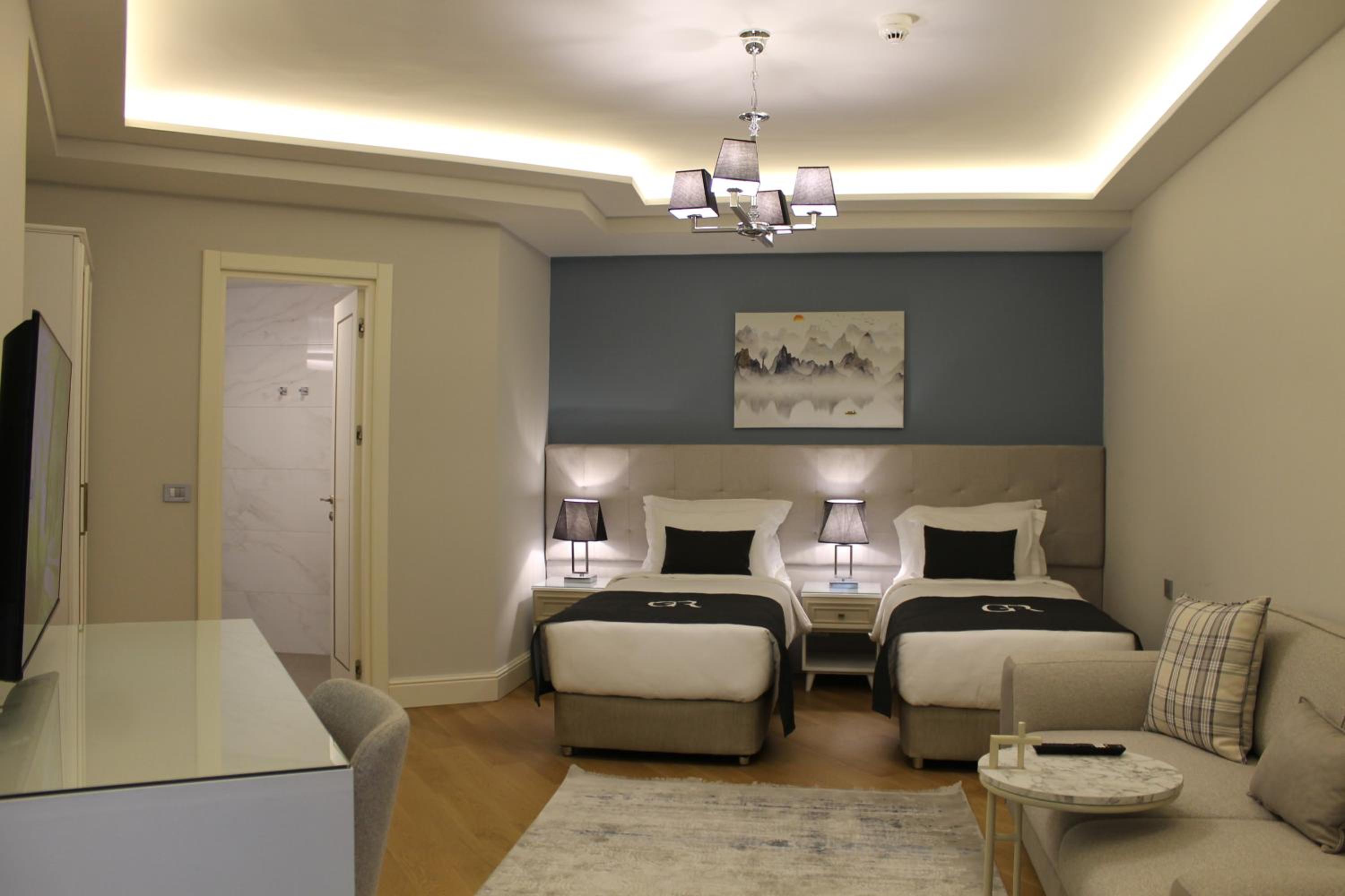 Garlon Residence - Image 243