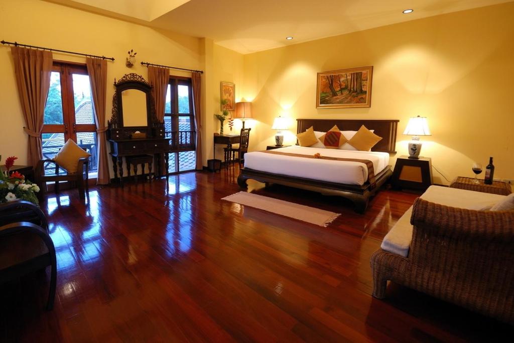 Phuwanalee Resort