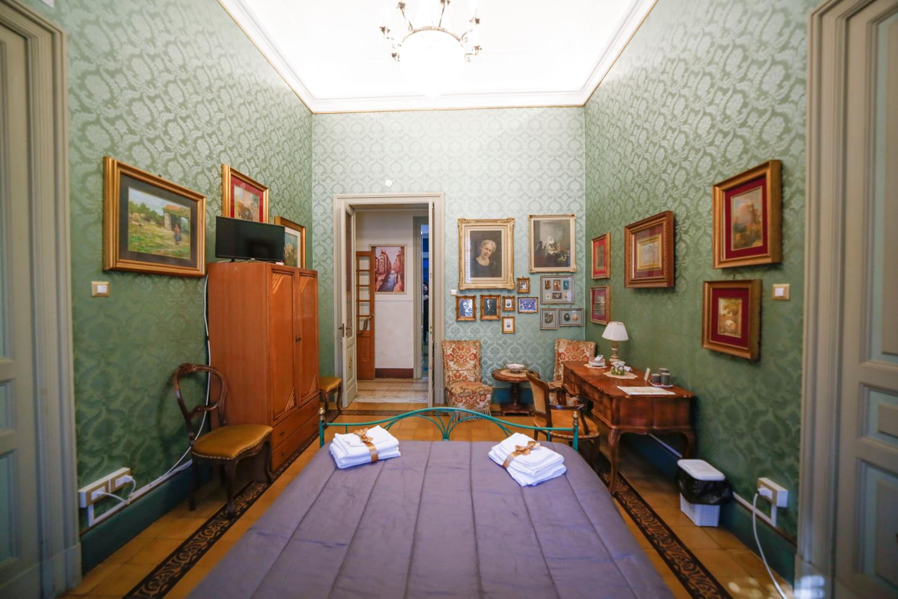bedroom