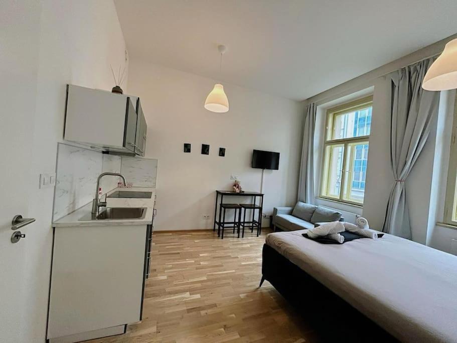 Apt near Muzeum Prague 1