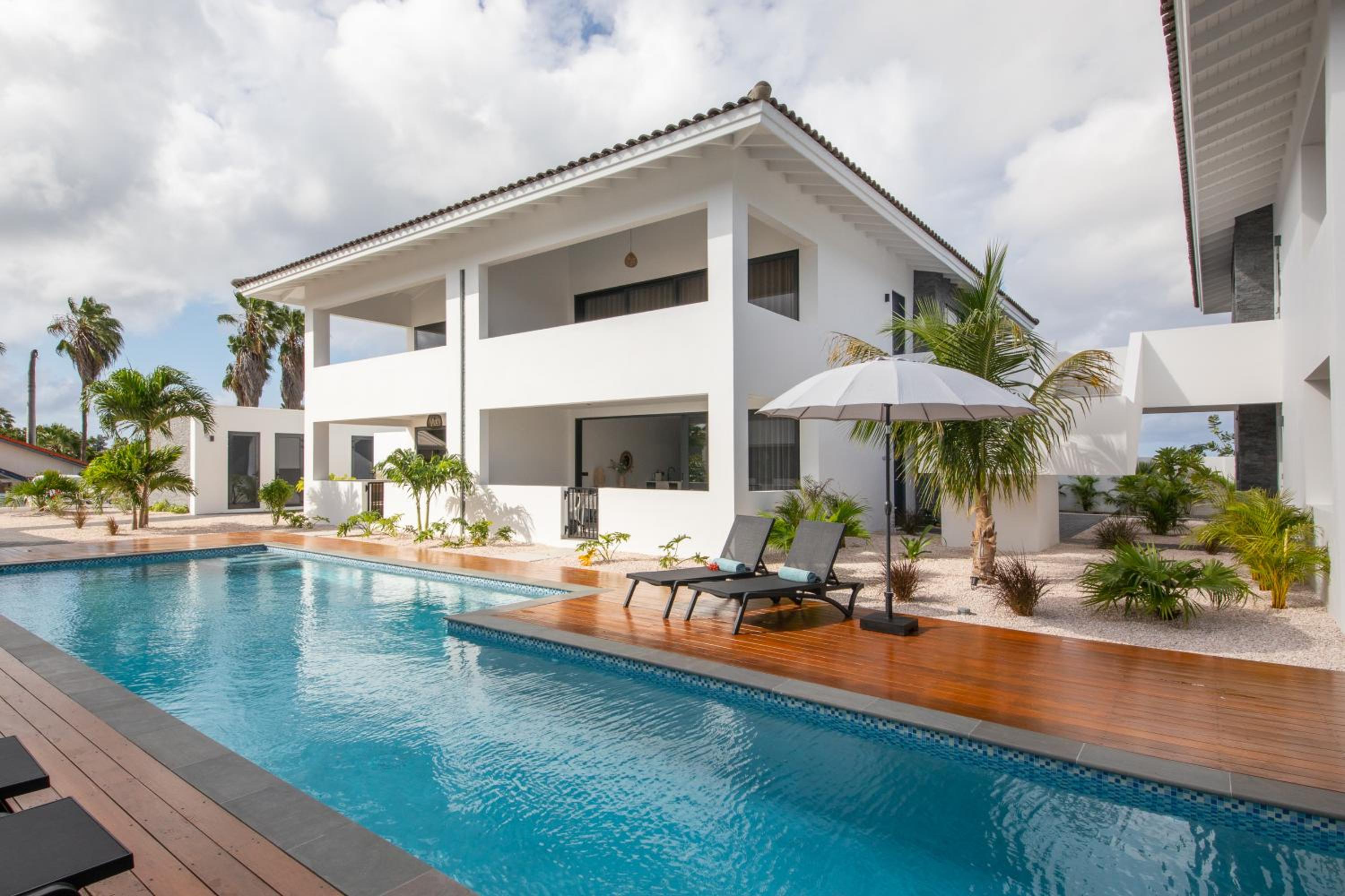 Oasis luxury apartment in Jan Thiel - close to the beach