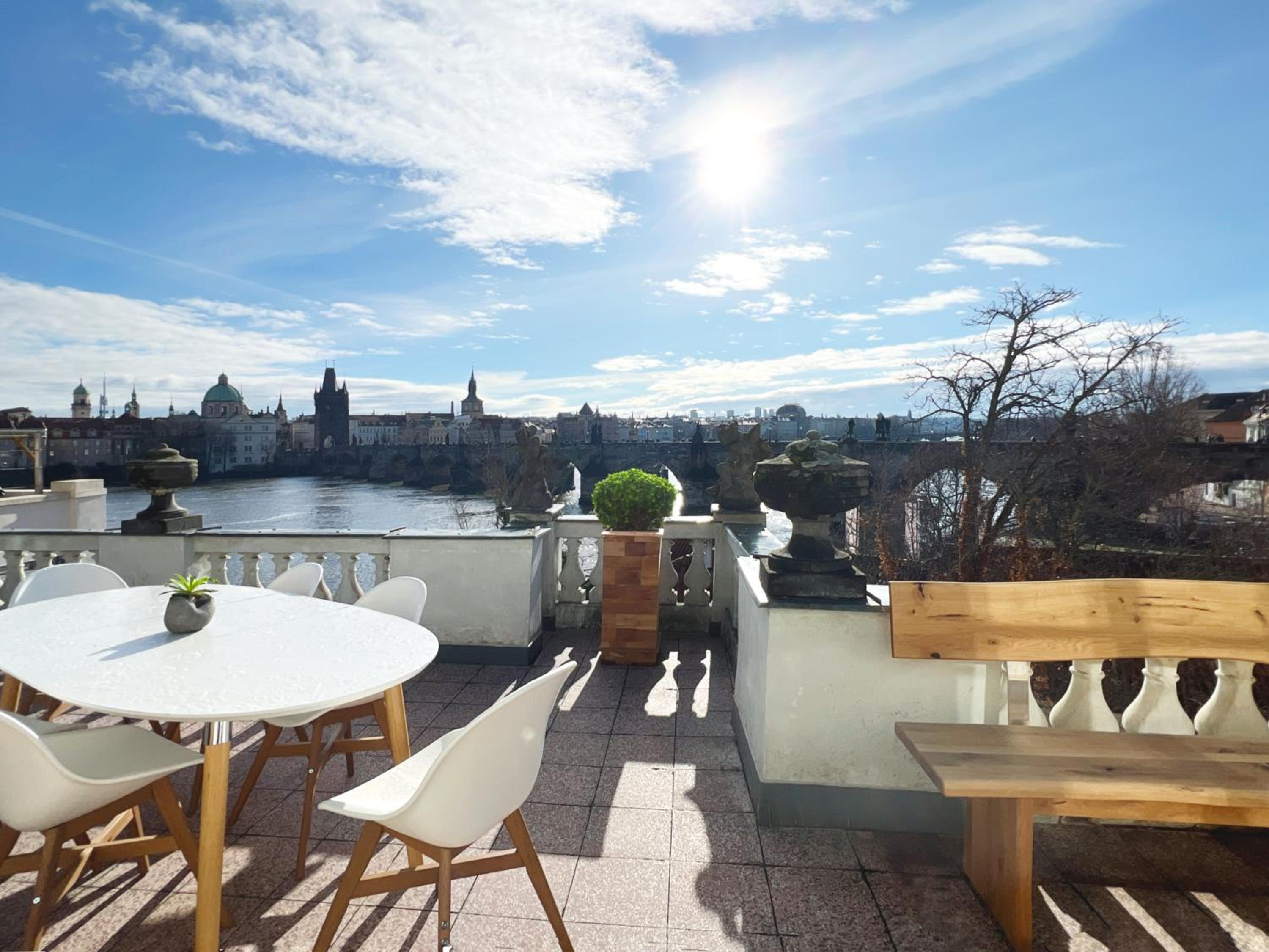Residence Charles Bridge