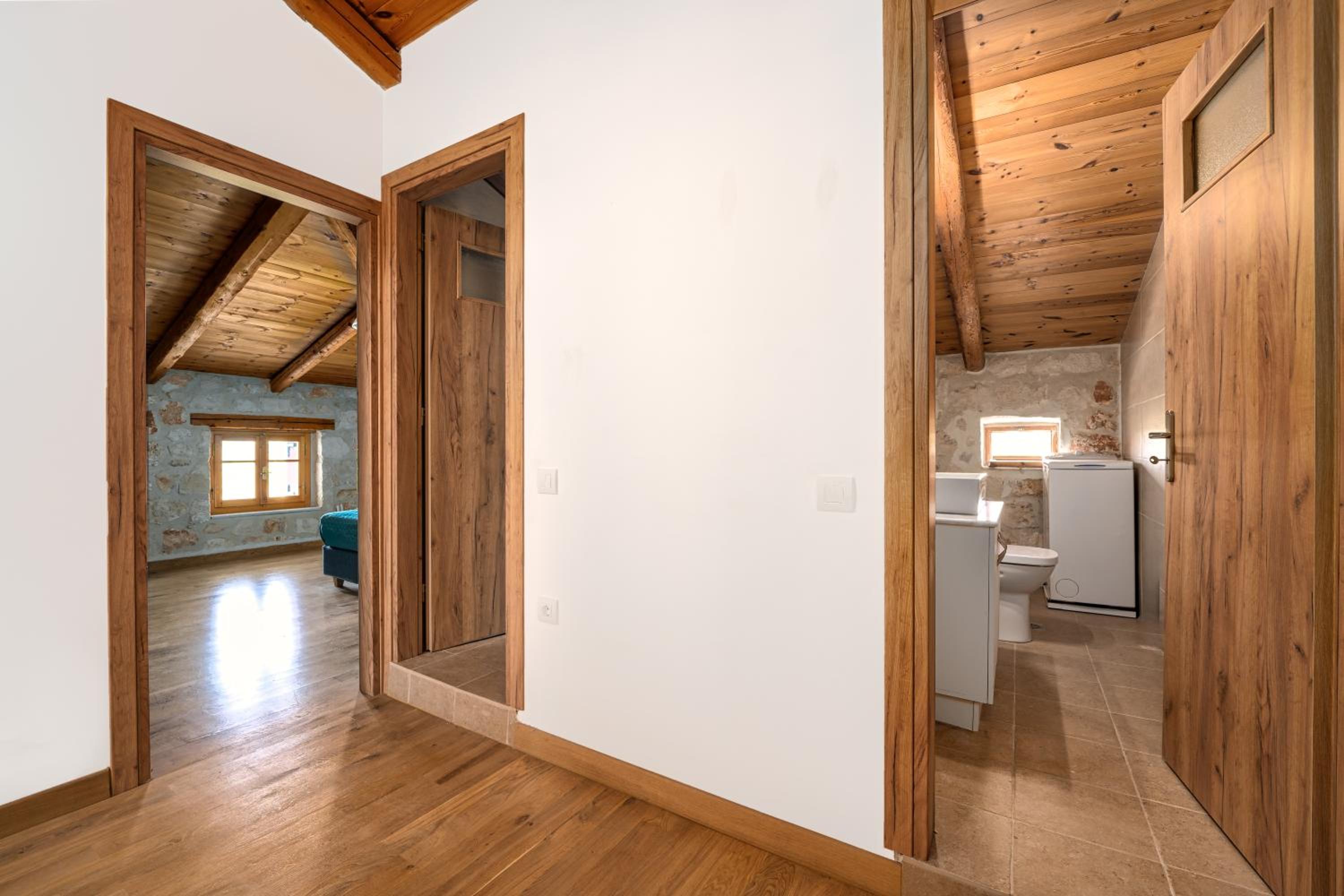 Mirabilia Loft - Amazing Views and Steps from Banana Beach