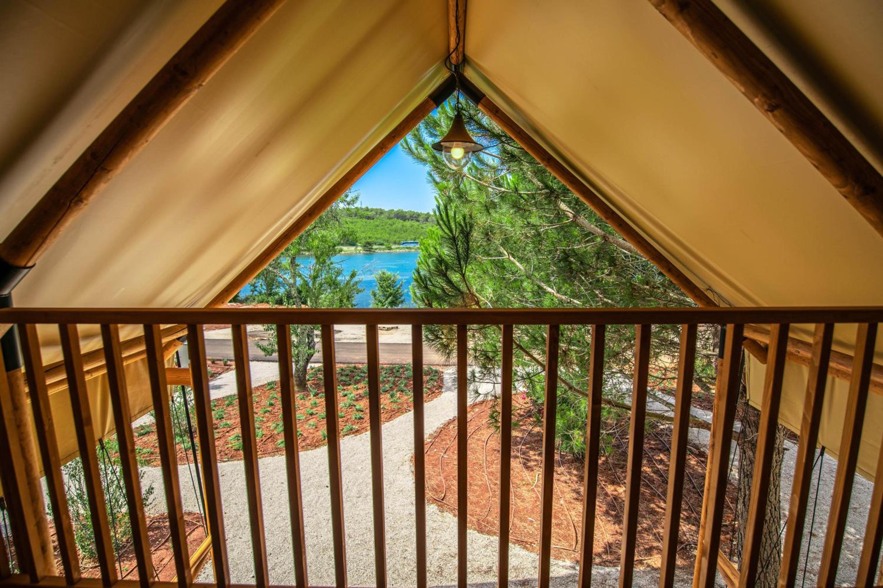 Arena One 99 Glamping