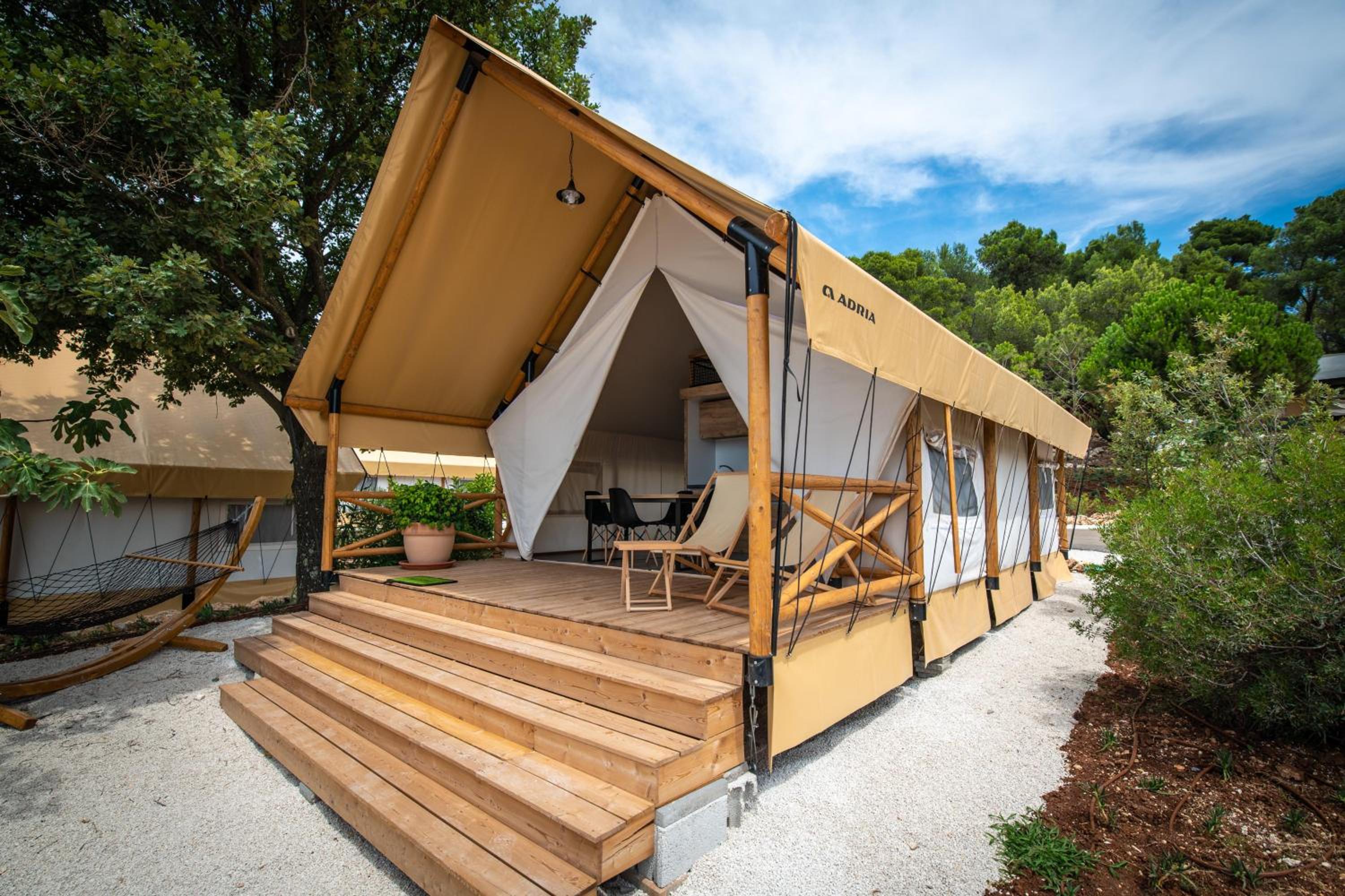 Arena One 99 Glamping