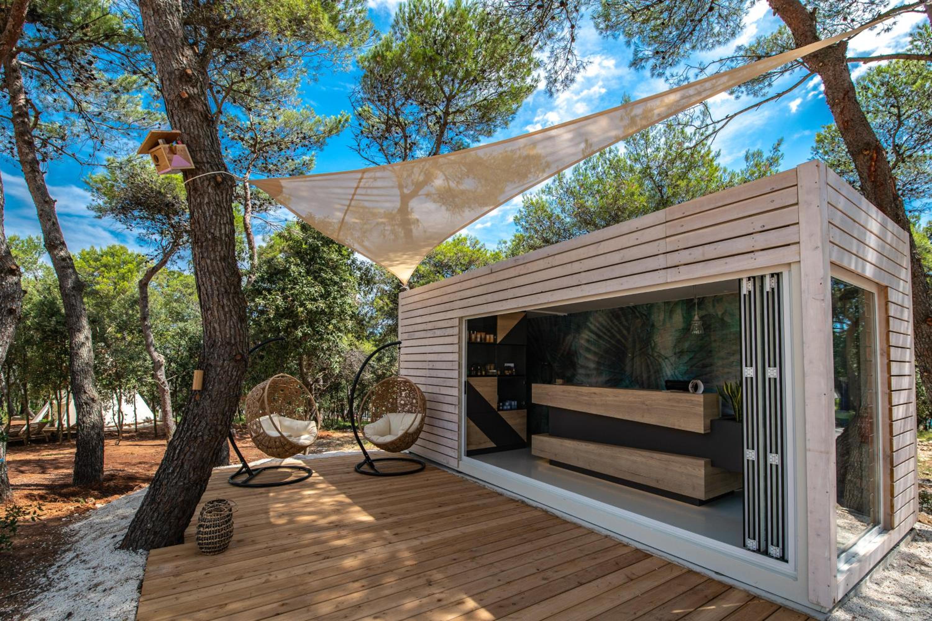 Arena One 99 Glamping