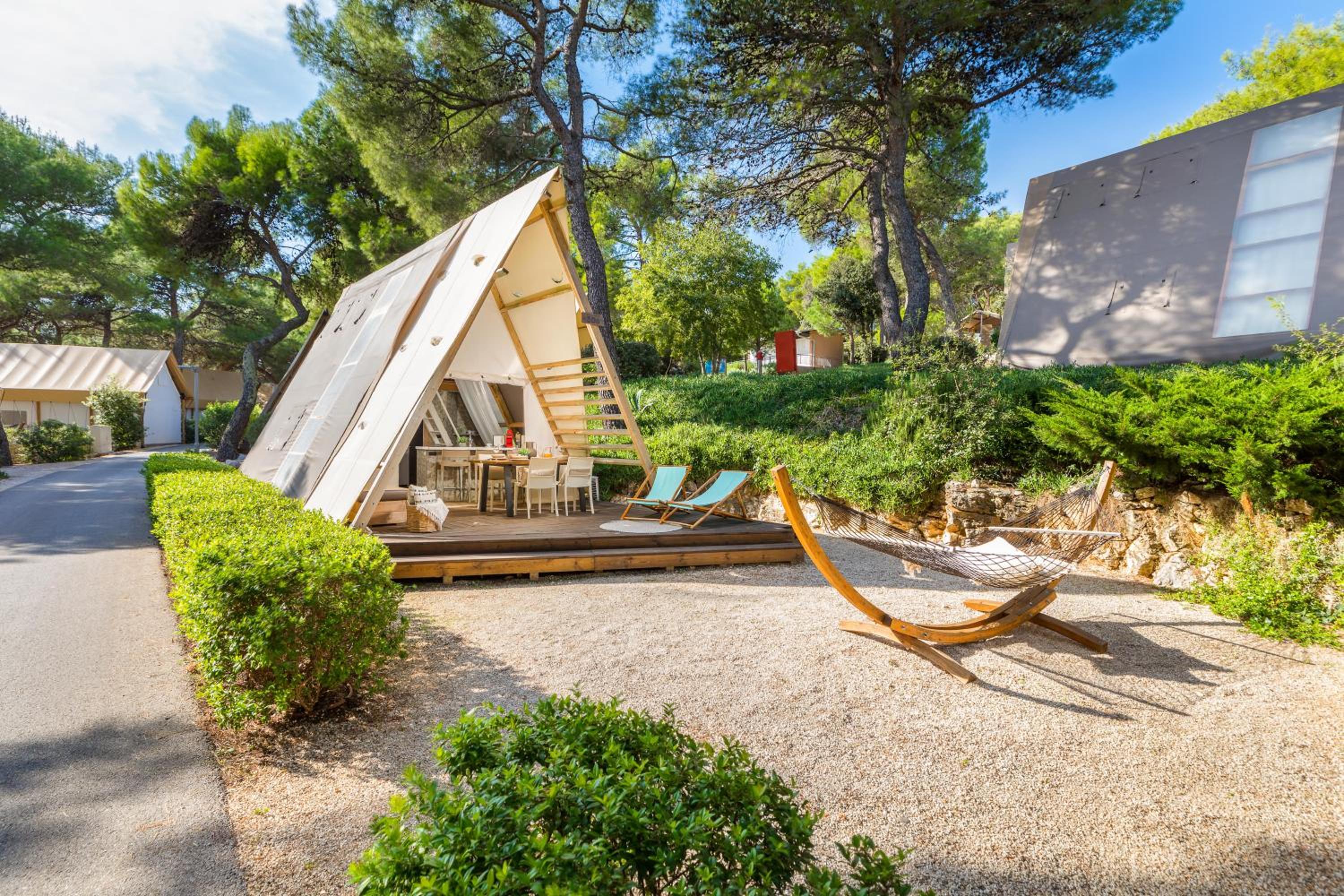 Arena One 99 Glamping
