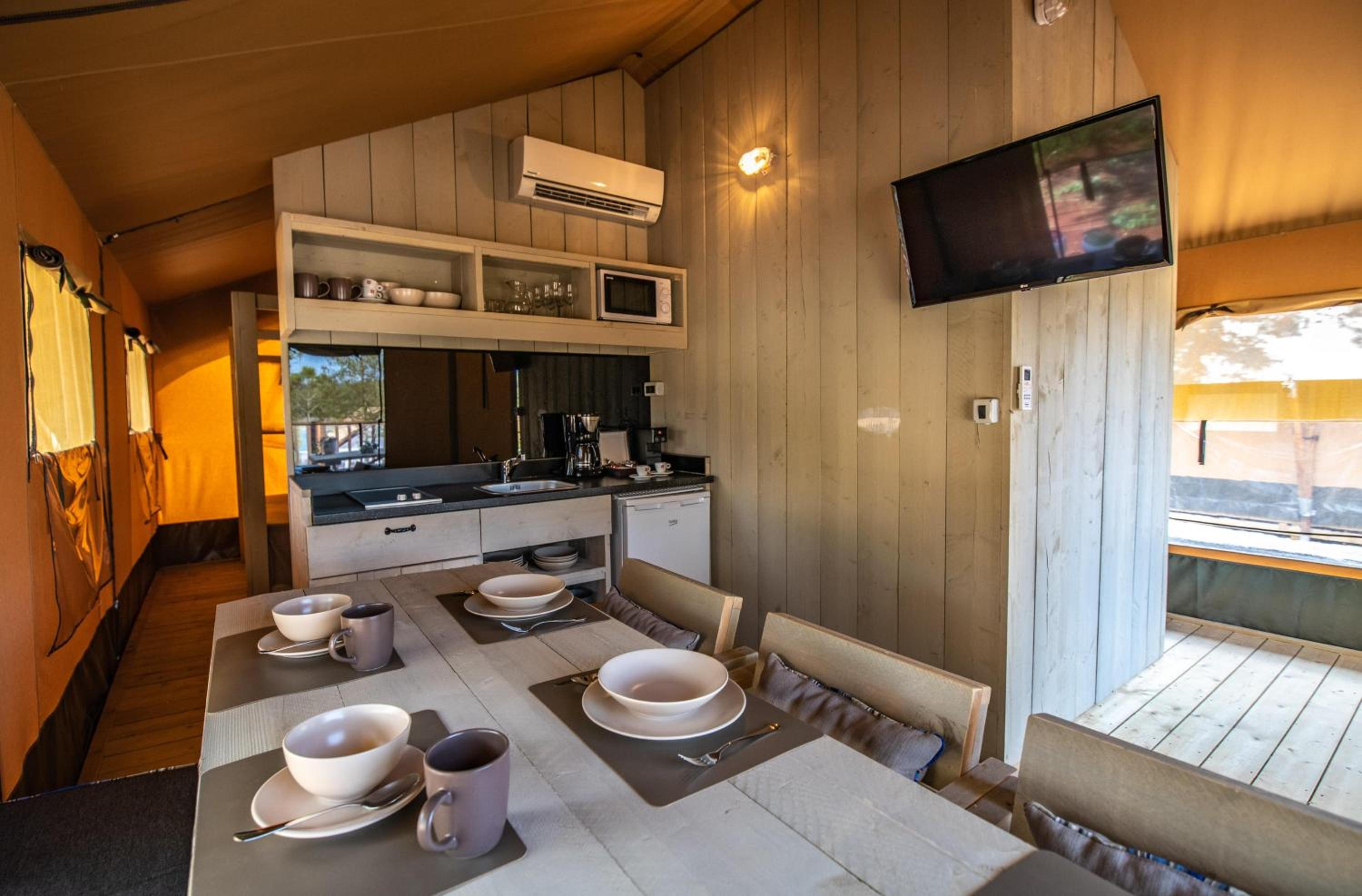 Arena One 99 Glamping