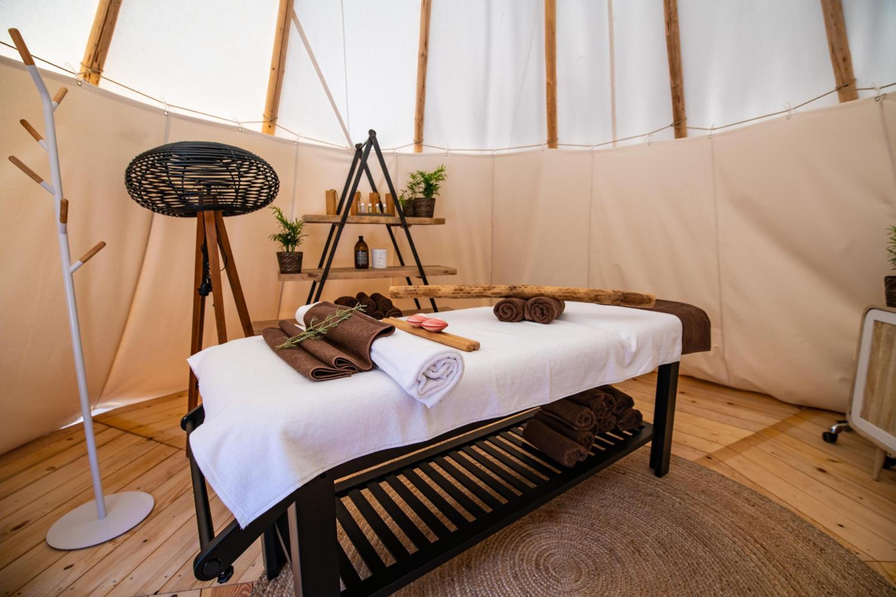 Arena One 99 Glamping