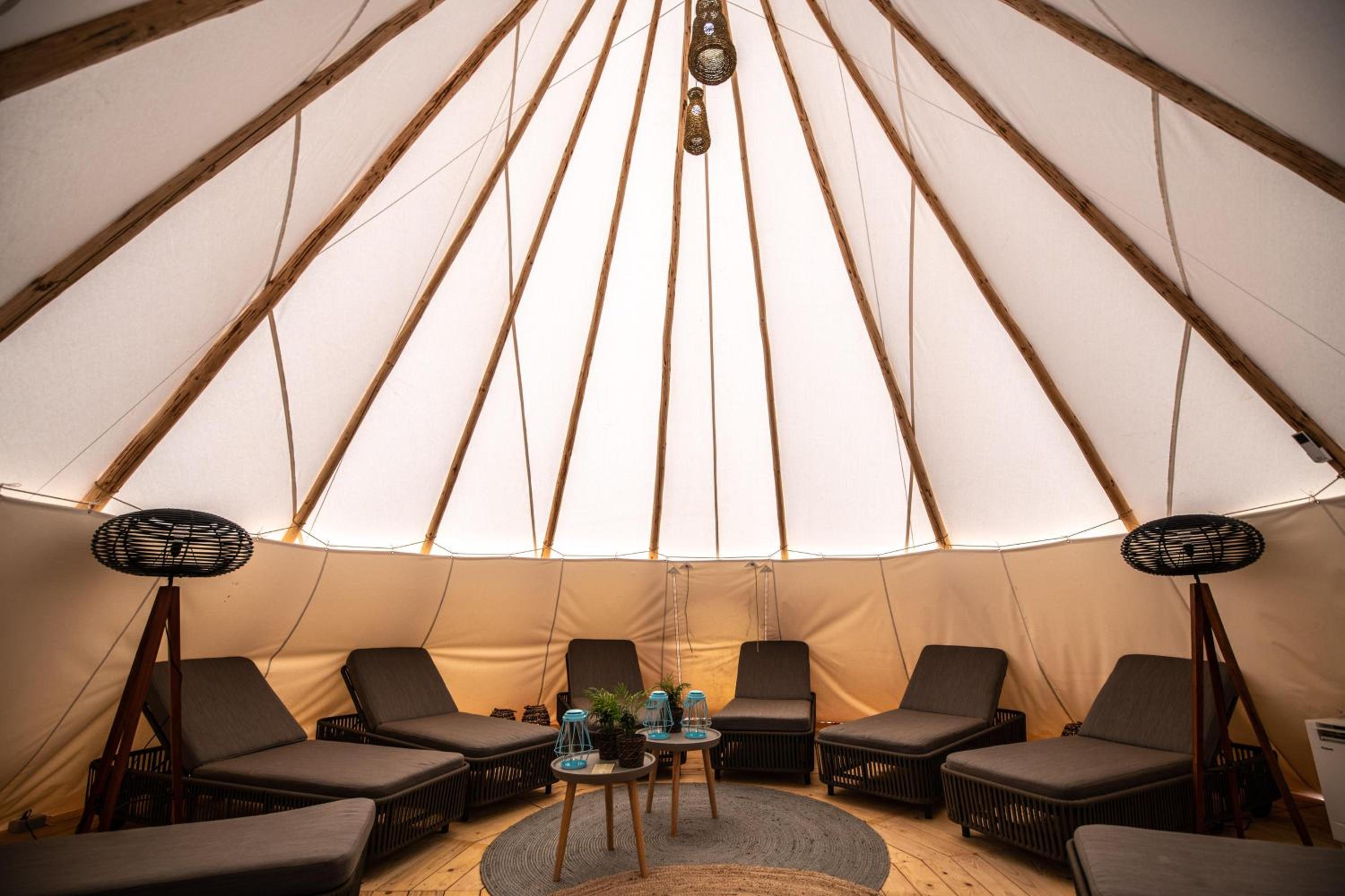 Arena One 99 Glamping