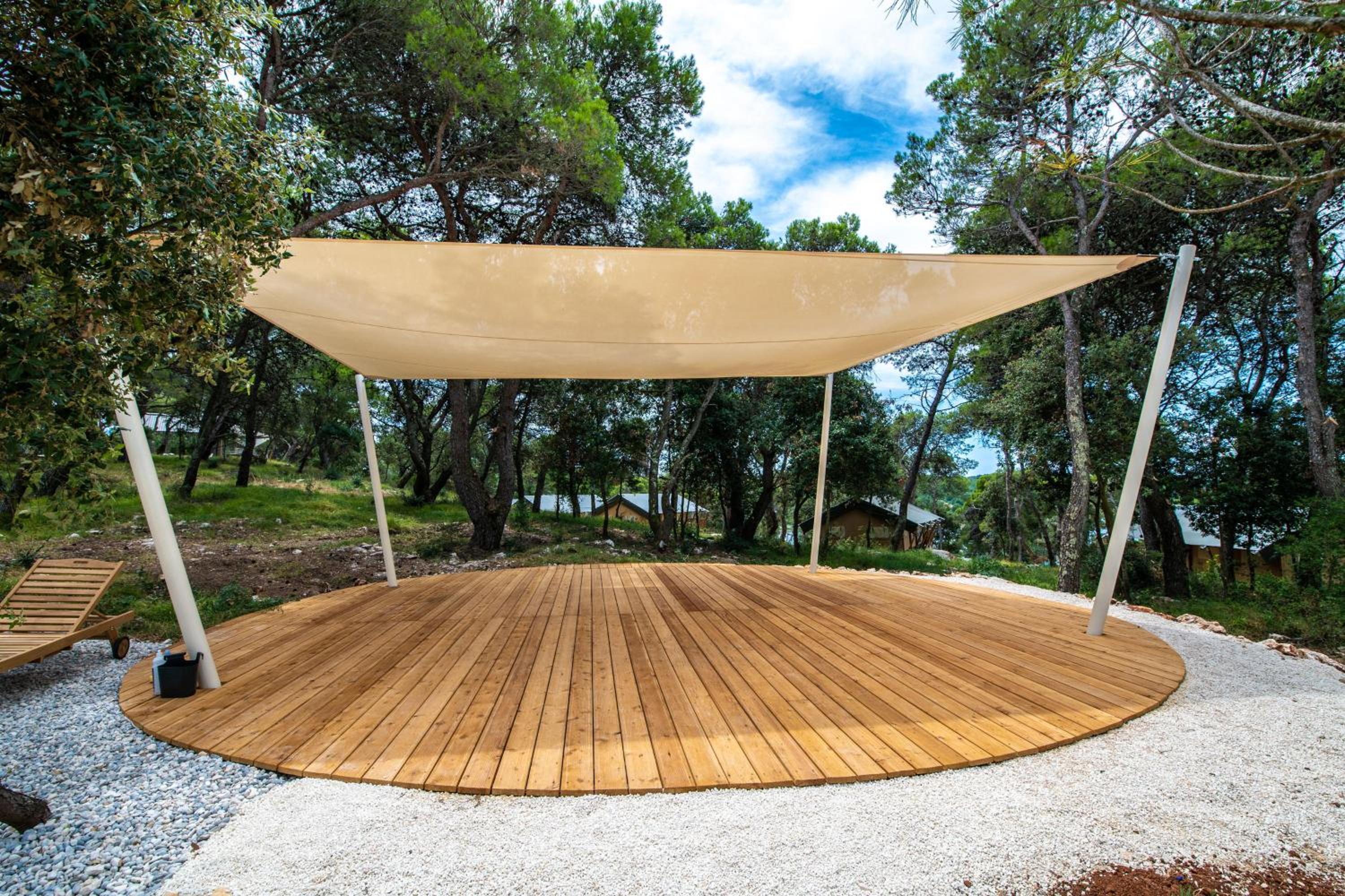 Arena One 99 Glamping