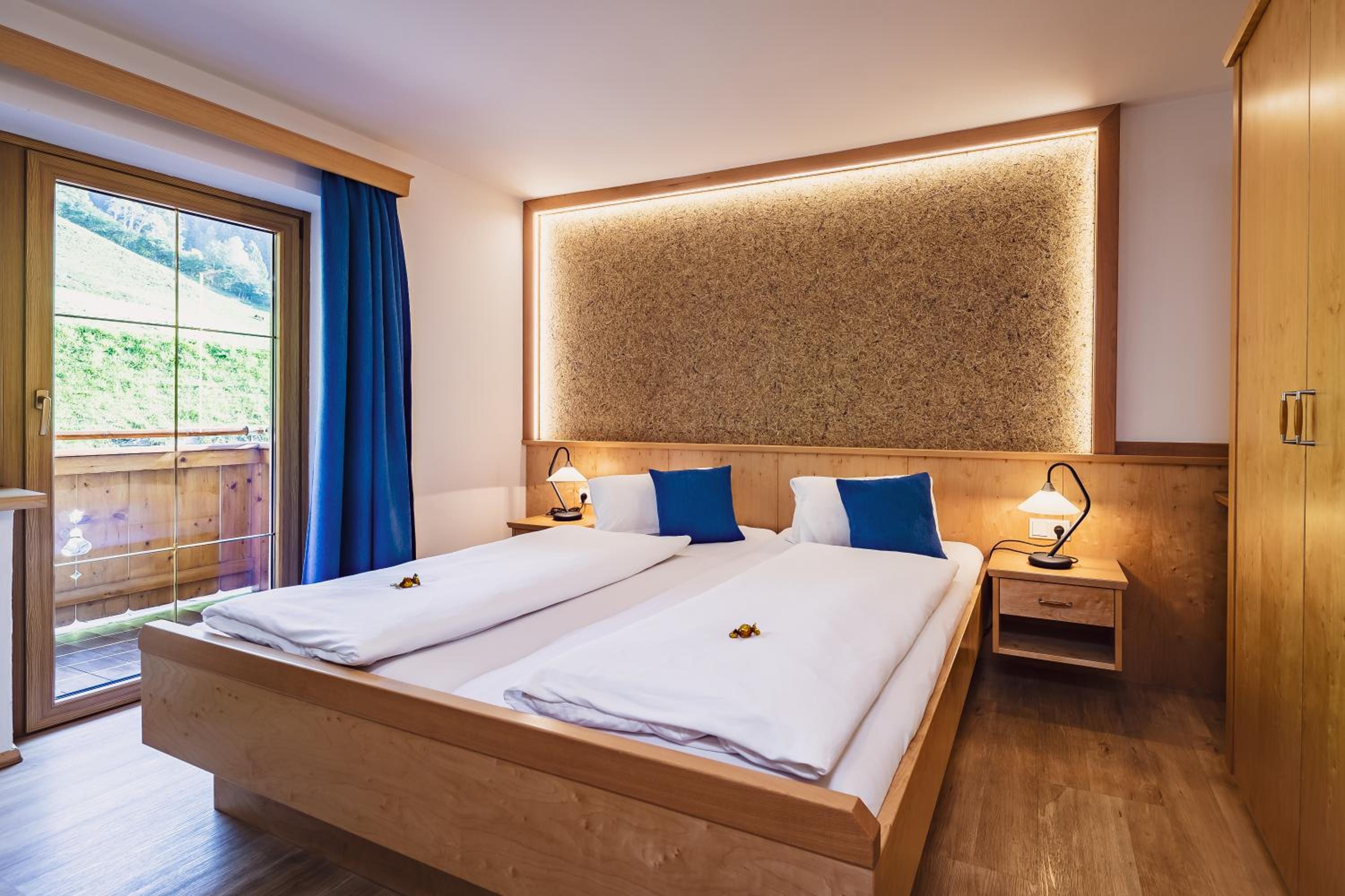 Panorama Hotel Guggenbichl - inkl Sommerkarte, einmaliger Eintritt ins Tauern Spa & bester Ausblick über Kaprun