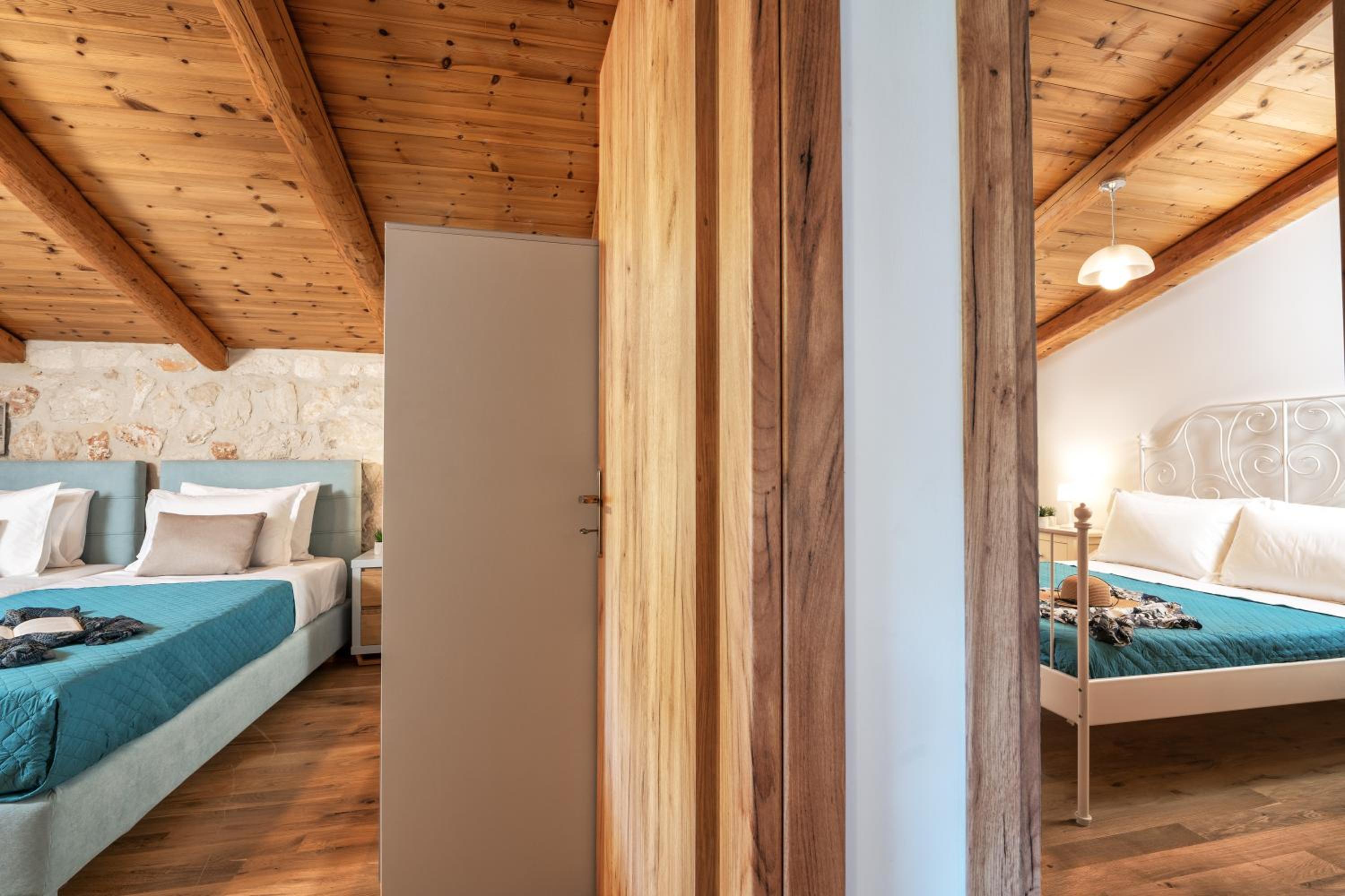 Mirabilia Loft - Amazing Views and Steps from Banana Beach