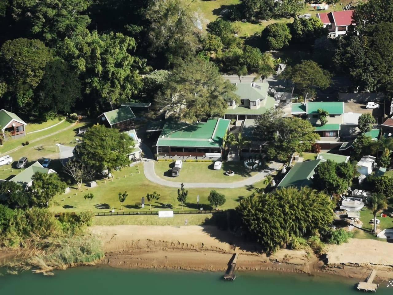 Port St Johns River Lodge view 4