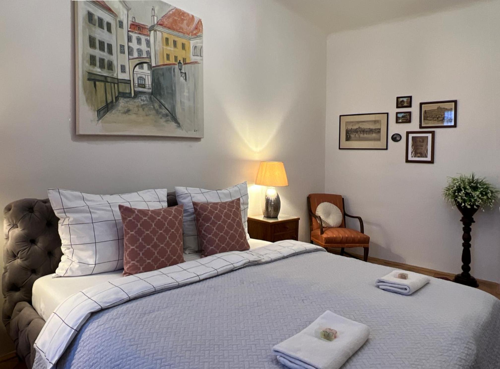 Residence Charles Bridge