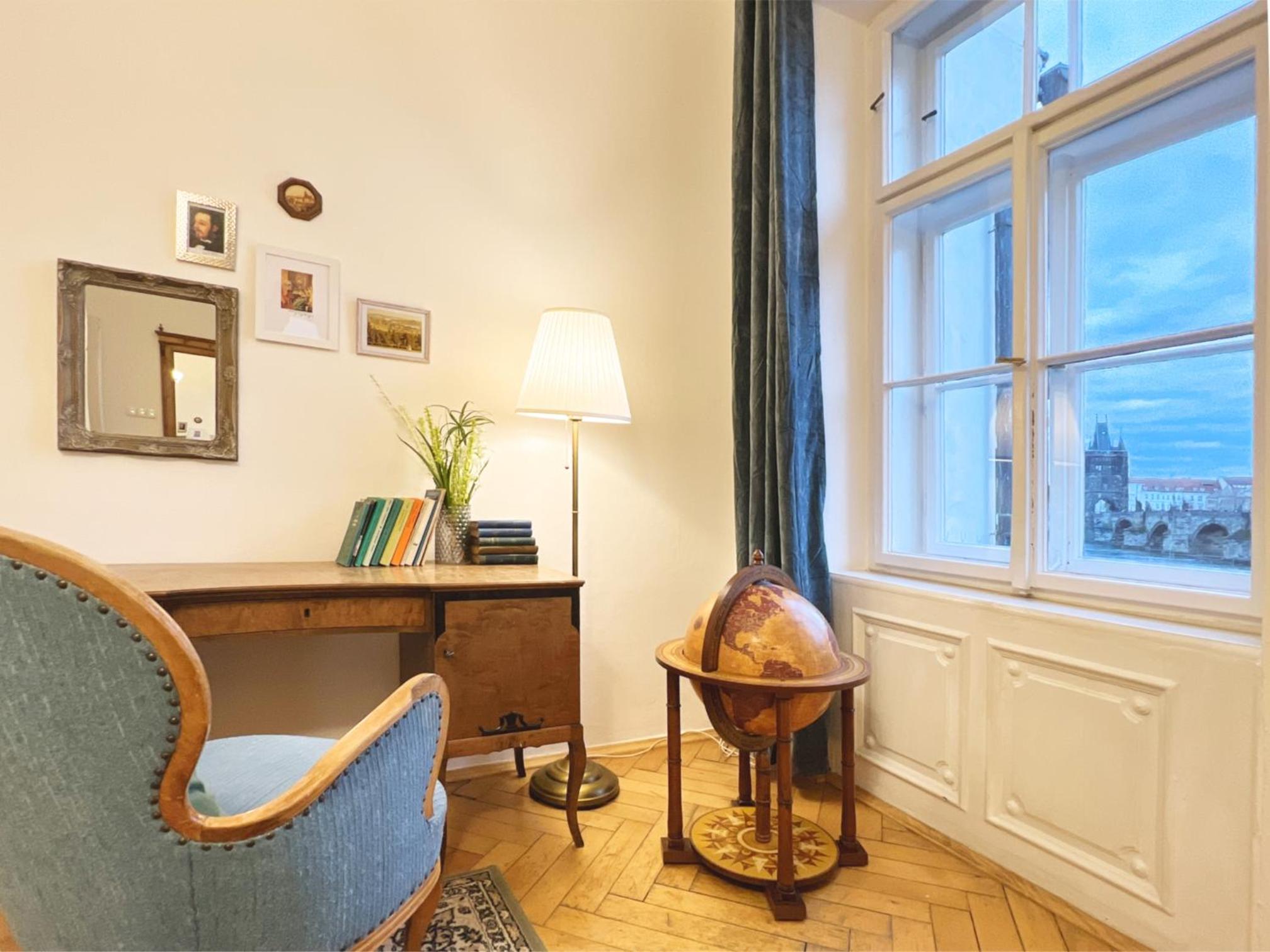 Residence Charles Bridge
